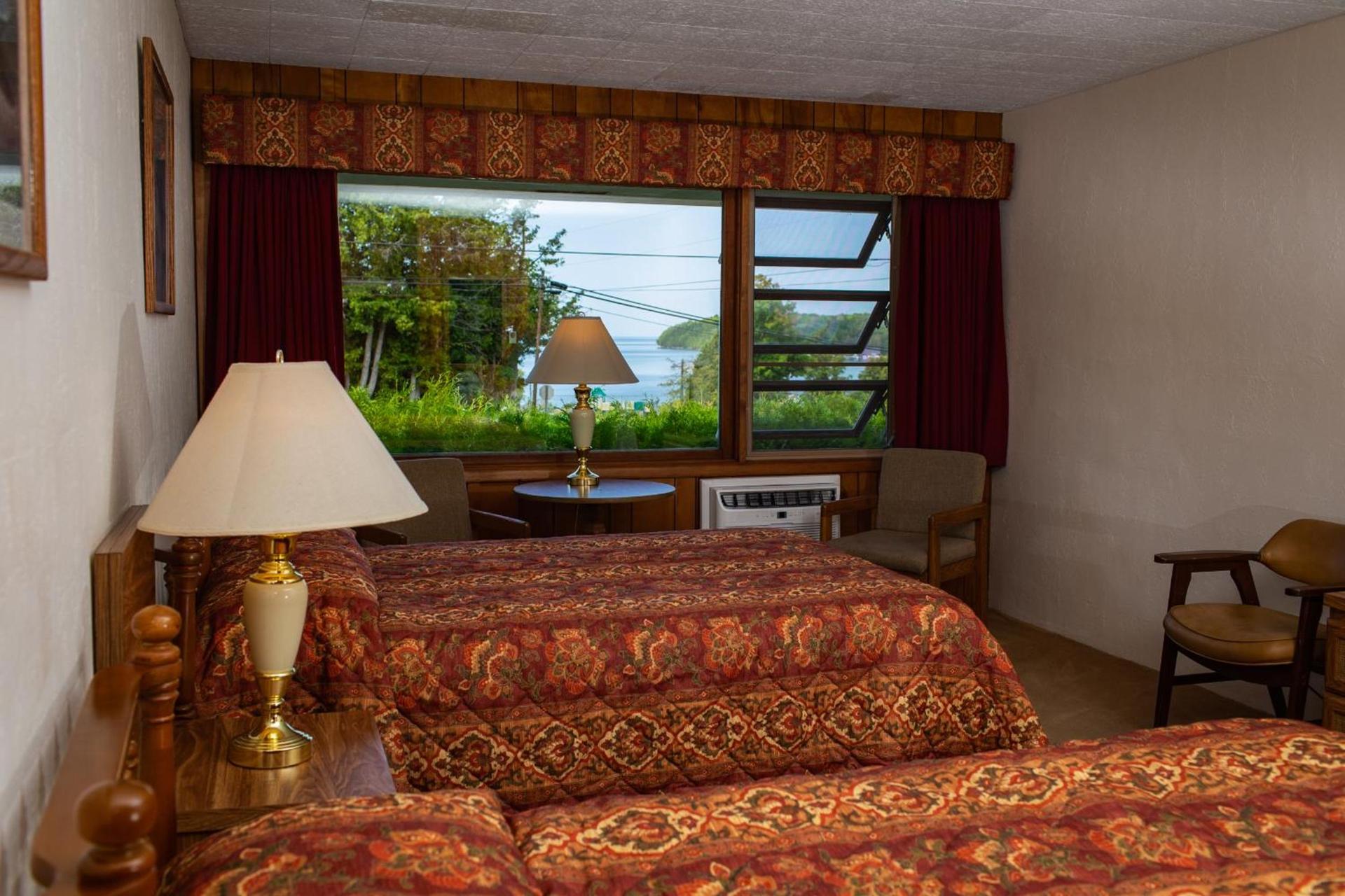 The Ellison Inn & Lounge photo 3