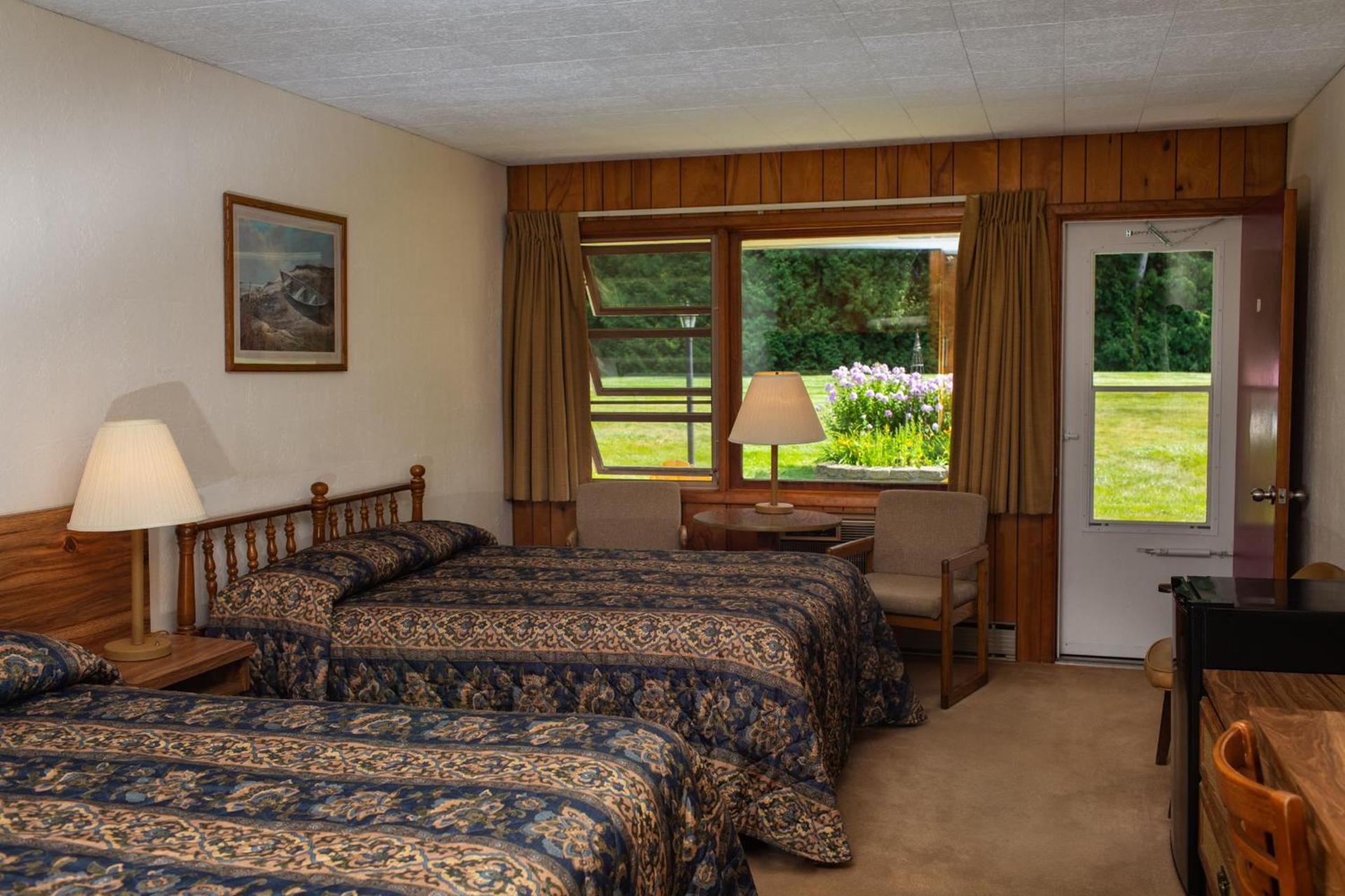 The Ellison Inn & Lounge photo 4