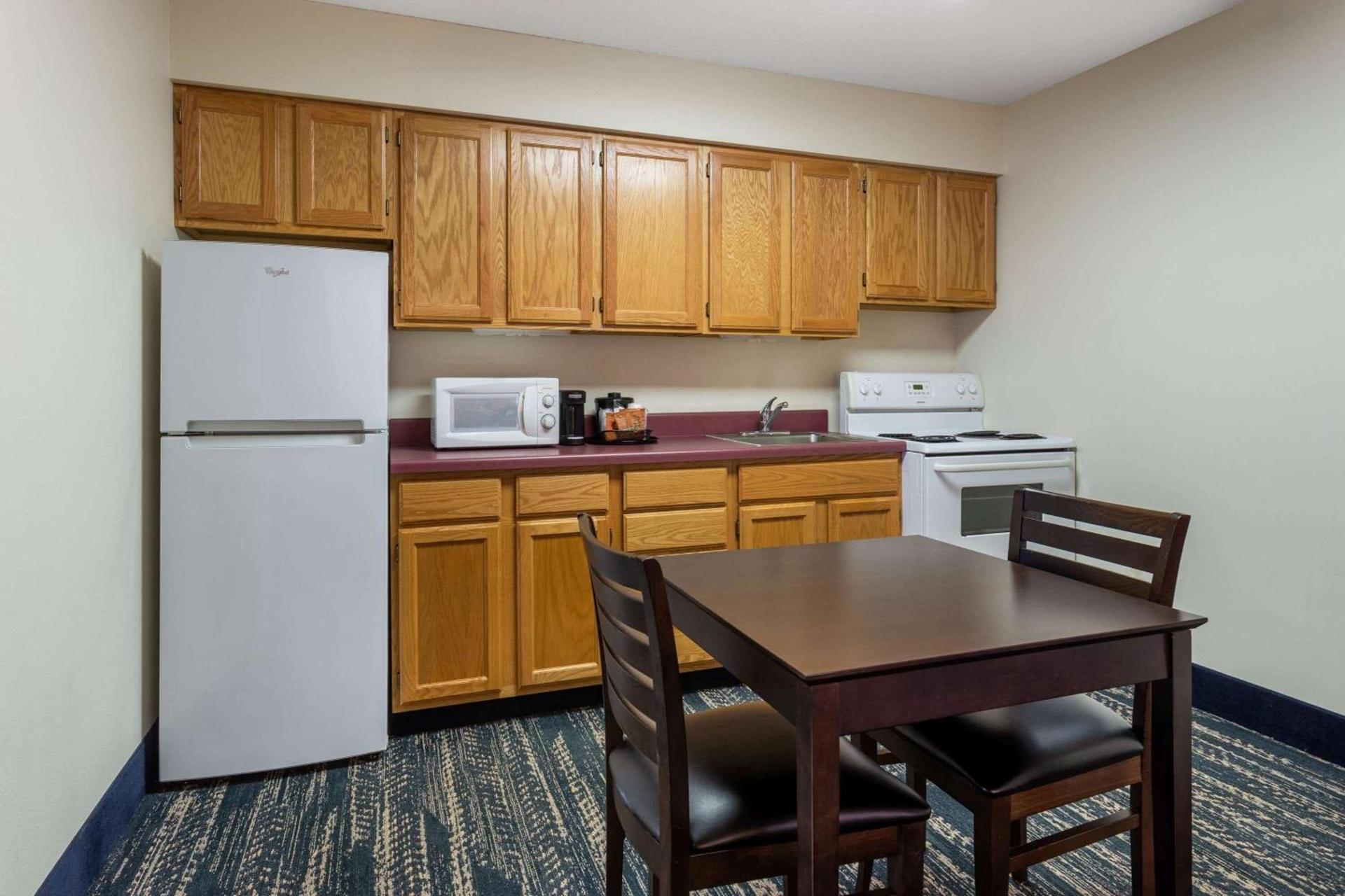 AmericInn by Wyndham Wausau photo 19