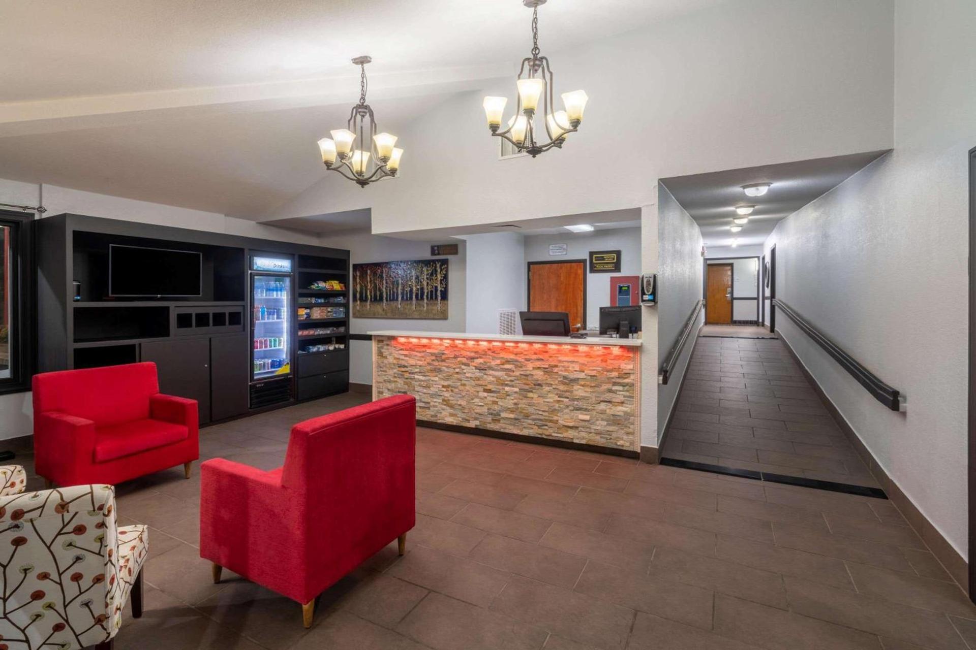 Ramada by Wyndham Maggie Valley photo 5
