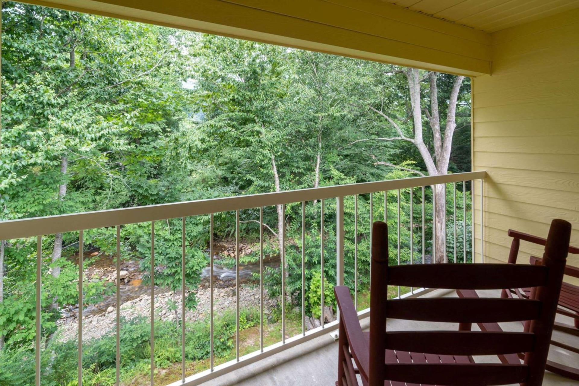 Ramada by Wyndham Maggie Valley photo 19