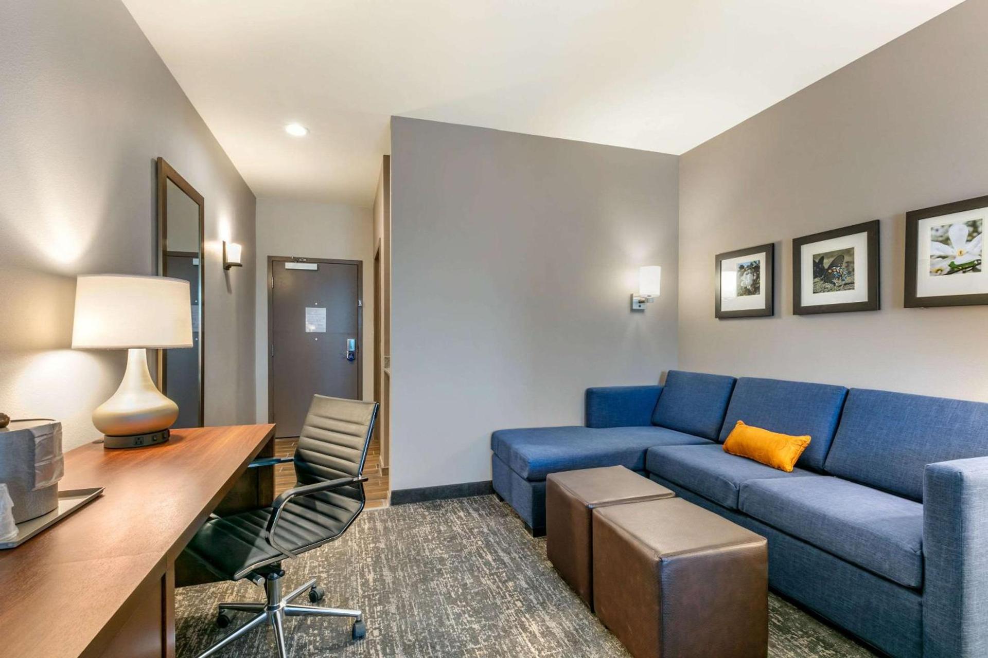 Comfort Suites North Tupelo photo 8
