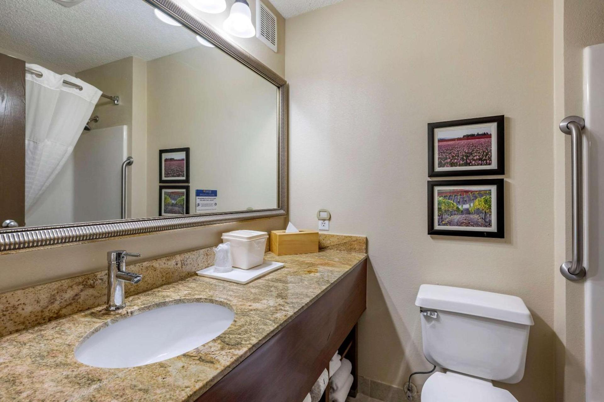 Comfort Inn & Suites Kelso - Longview photo 17