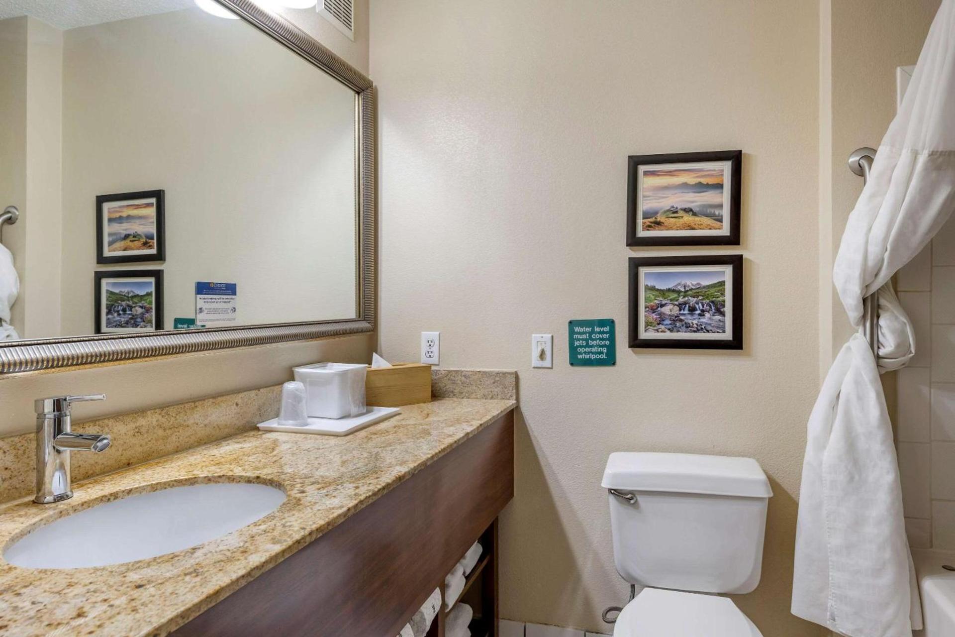Comfort Inn & Suites Kelso - Longview photo 21