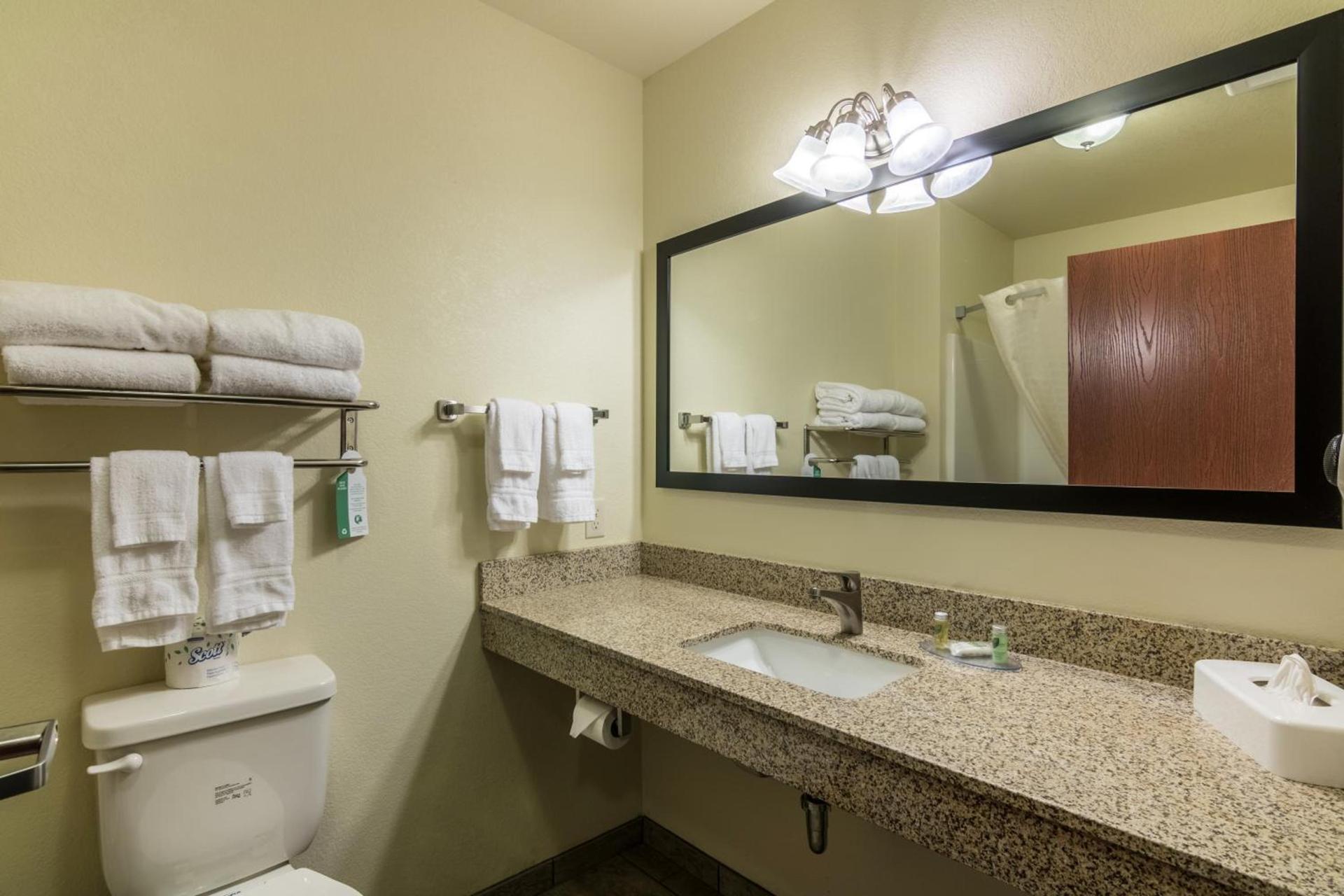 Cobblestone Inn & Suites - Barron photo 25