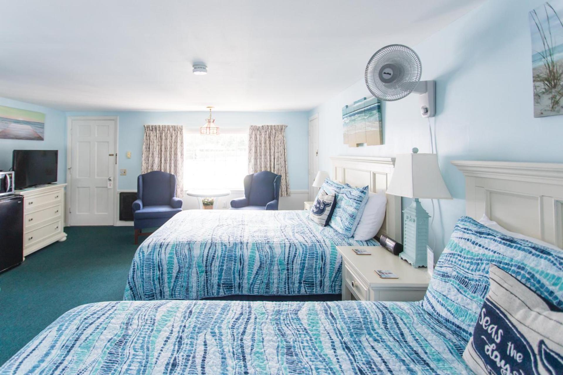A Beach Breeze Inn photo 14