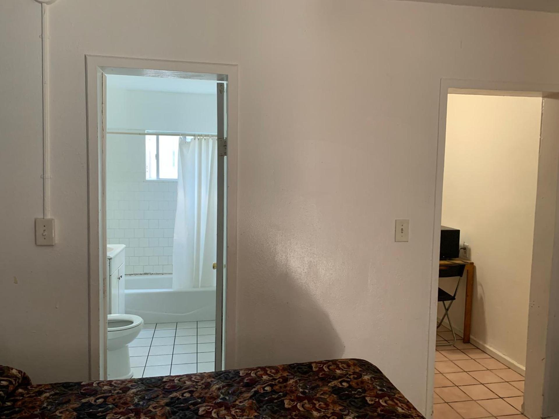 Encore Inn Inglewood photo 5