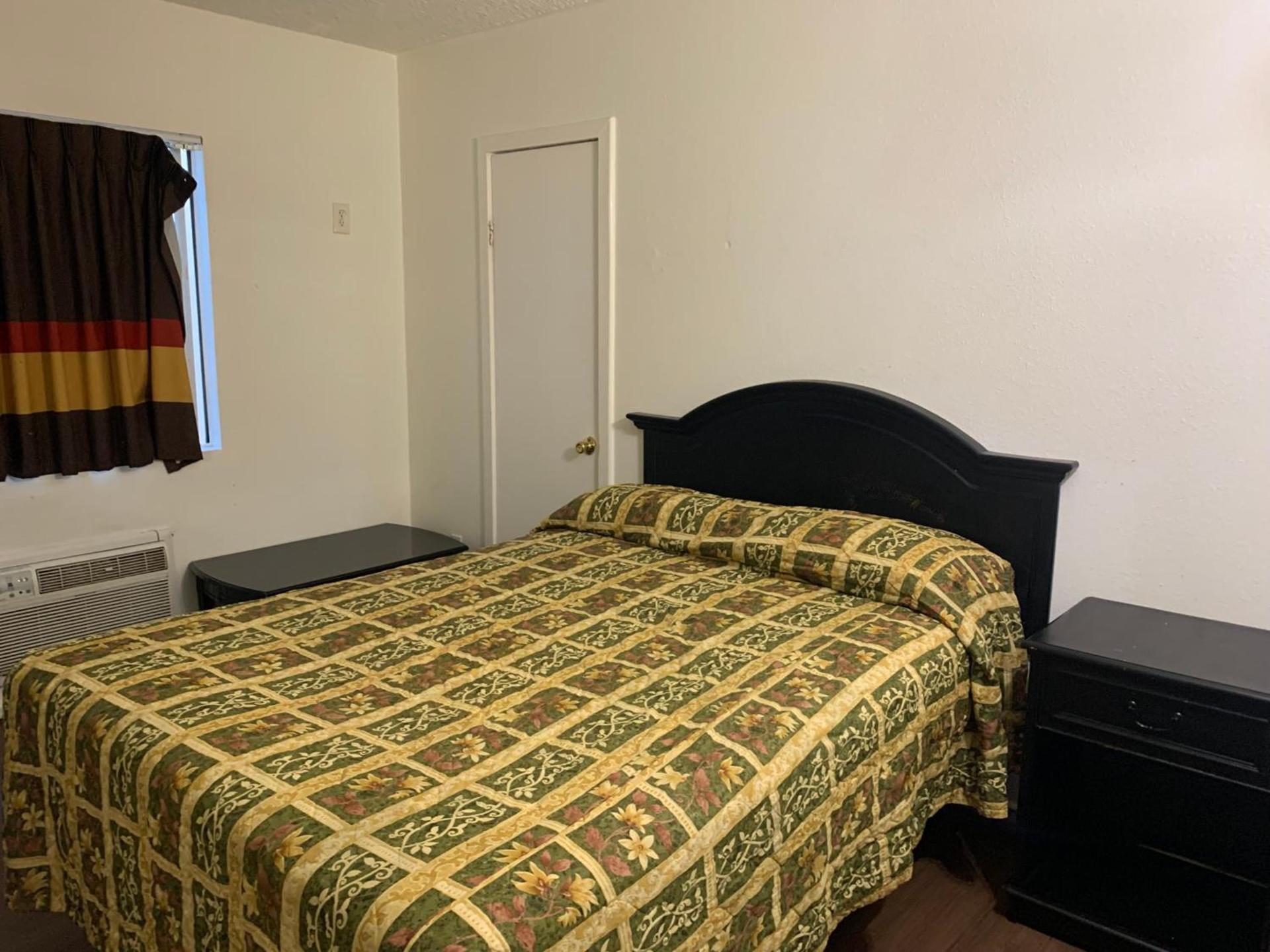 Encore Inn Inglewood photo 10