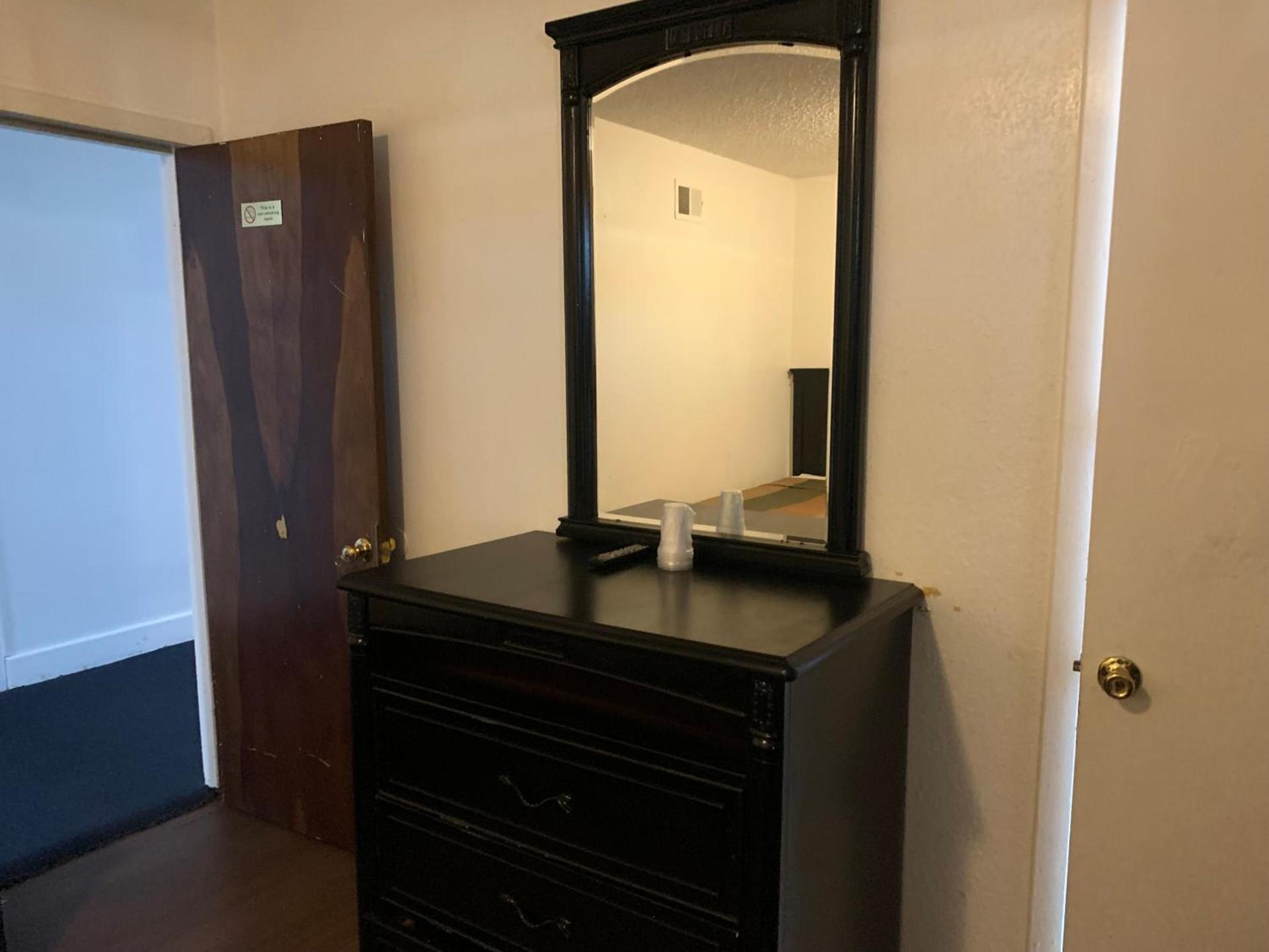 Encore Inn Inglewood photo 7