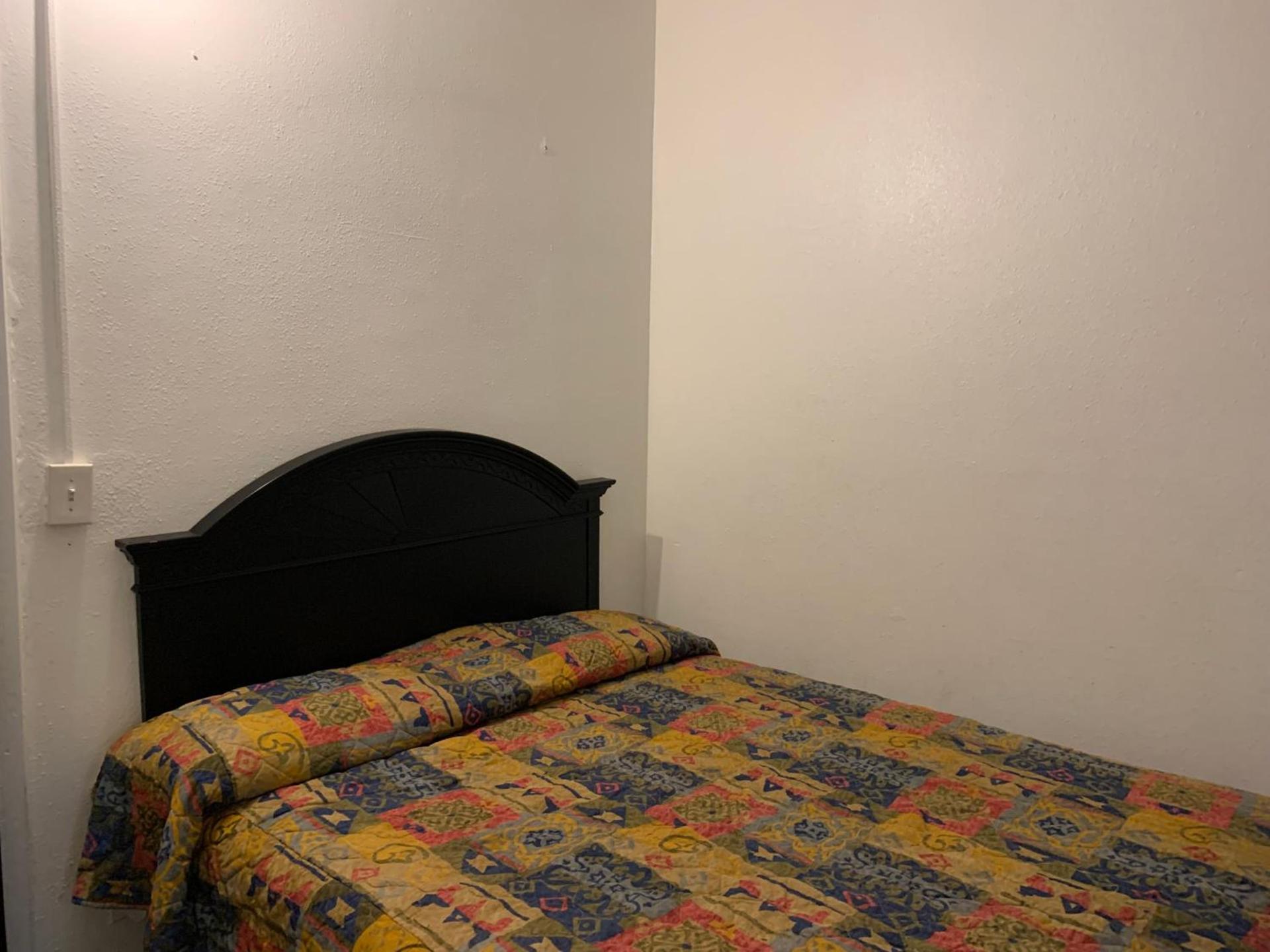Encore Inn Inglewood photo 12