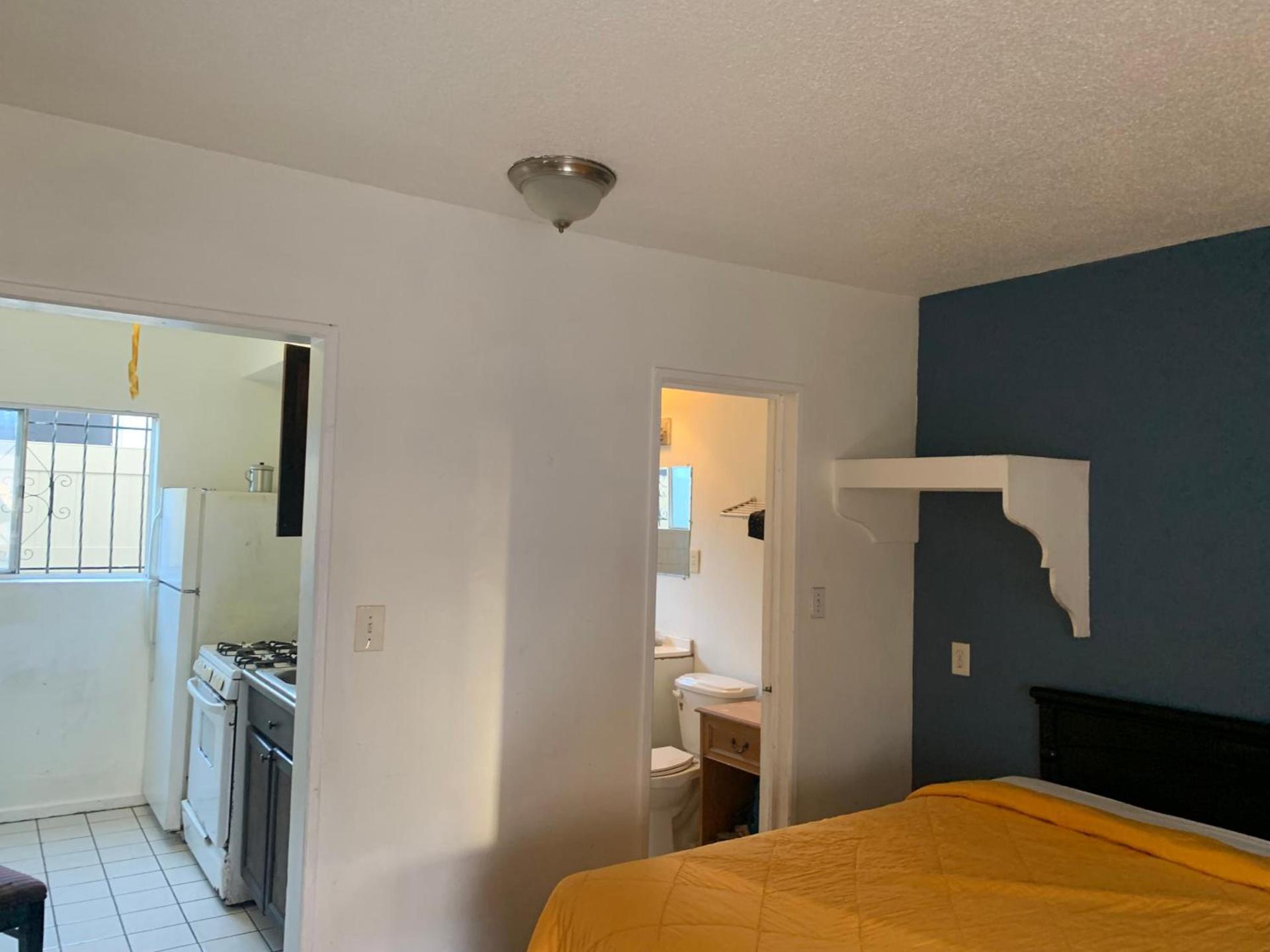Encore Inn Inglewood photo 17