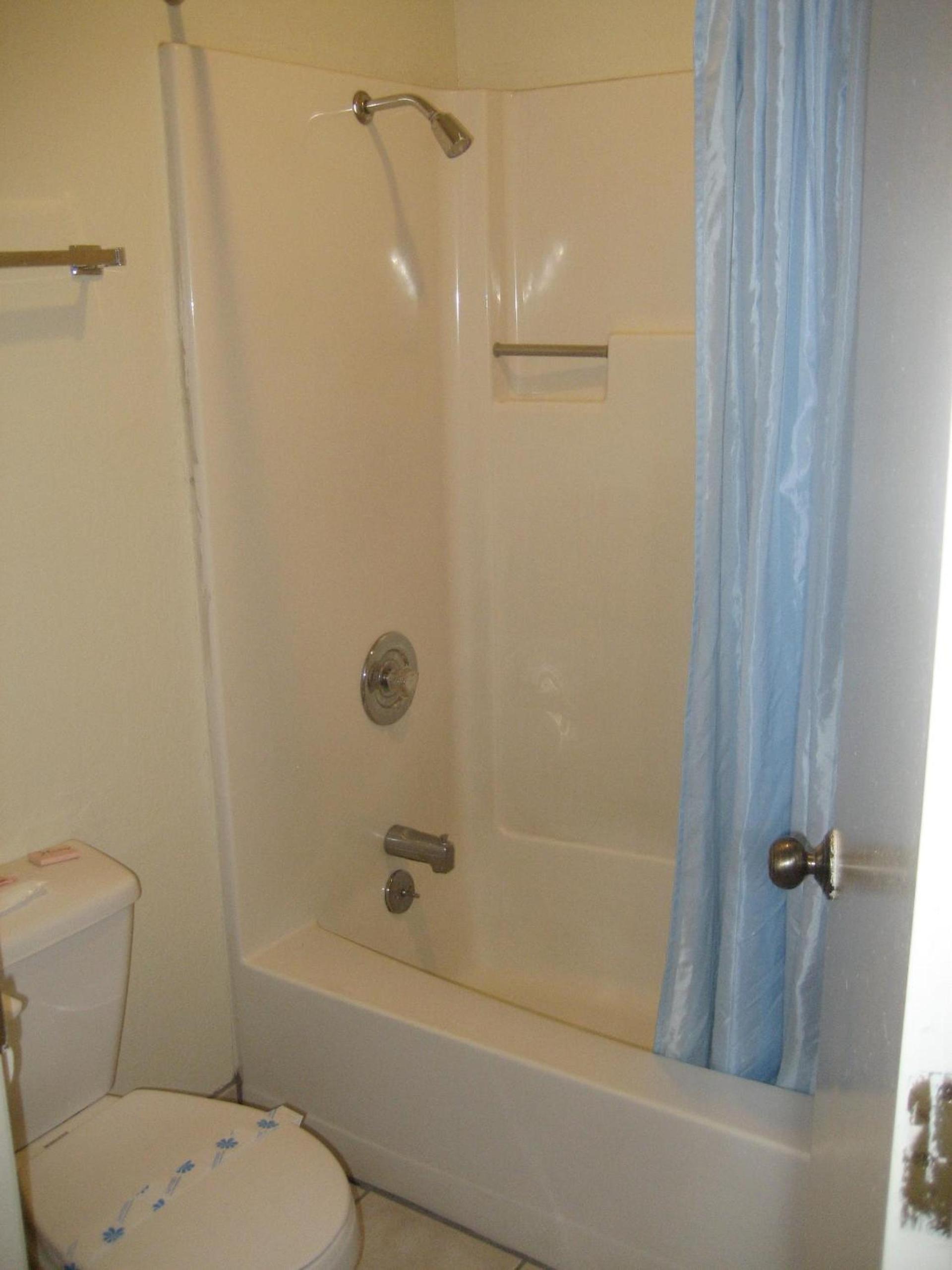 Jamestown Railtown Motel photo 16