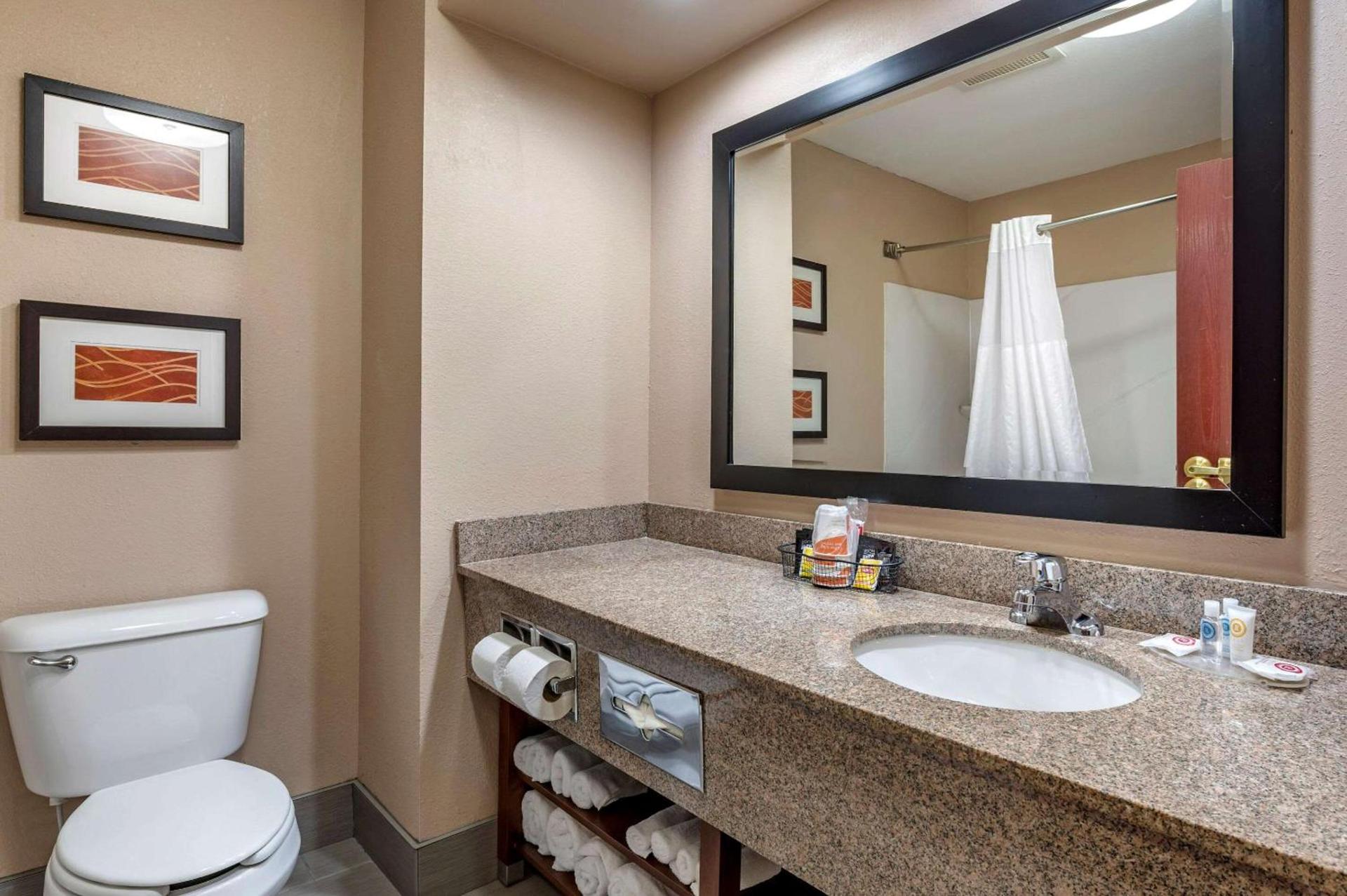 Comfort Inn & Suites Lawrenceburg photo 30