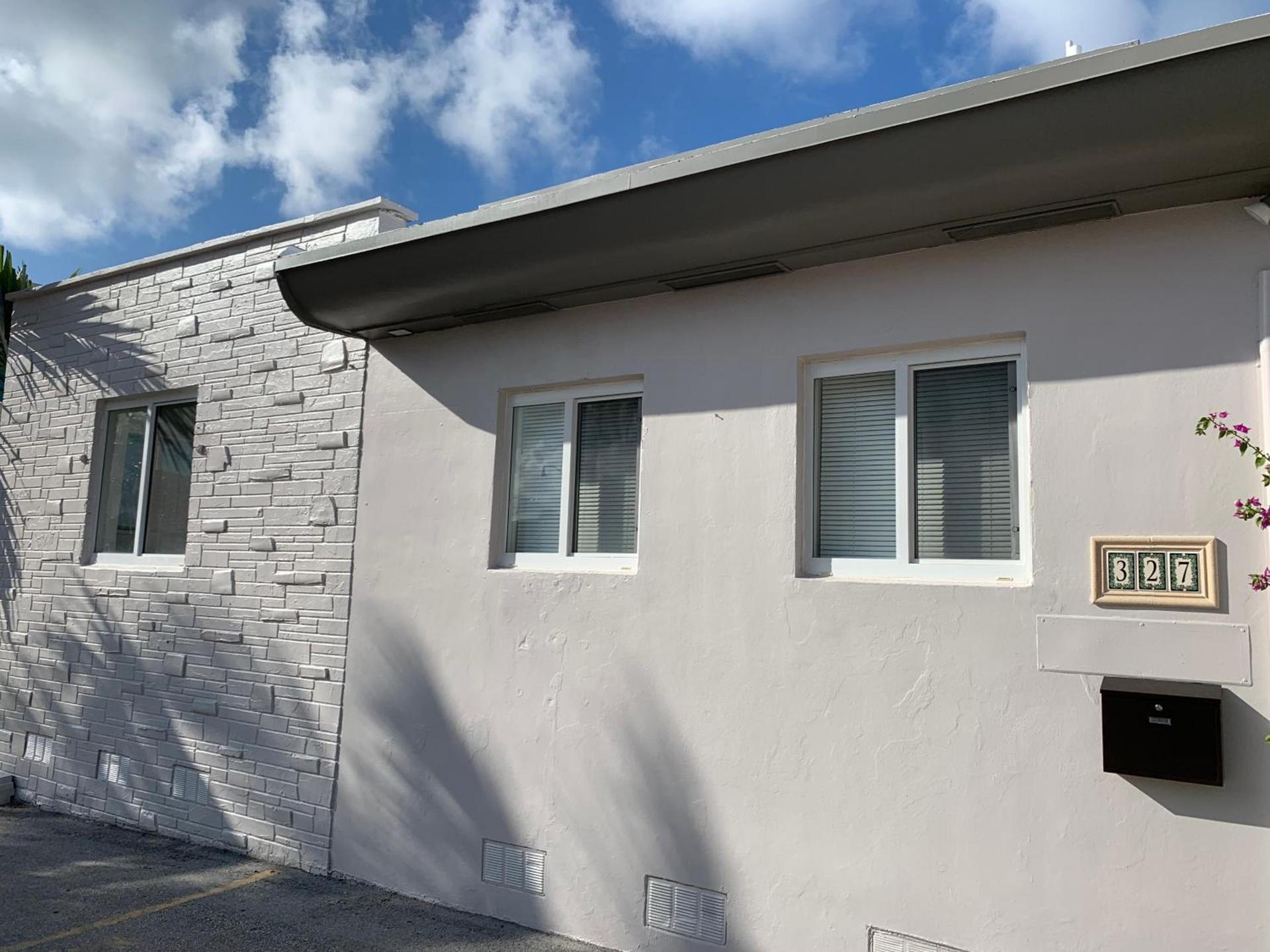 Tiana Beach Inn photo 11