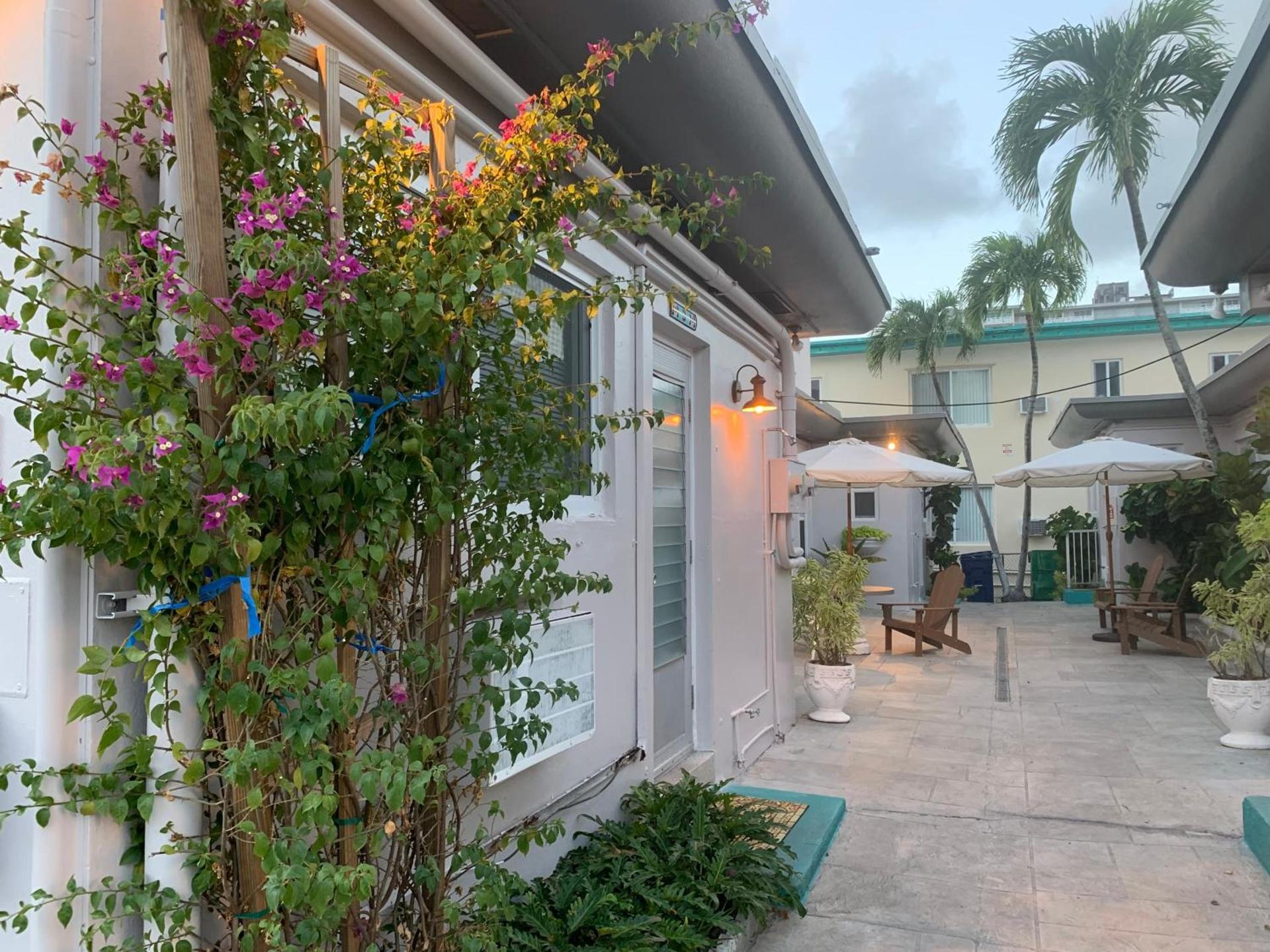 Tiana Beach Inn photo 3
