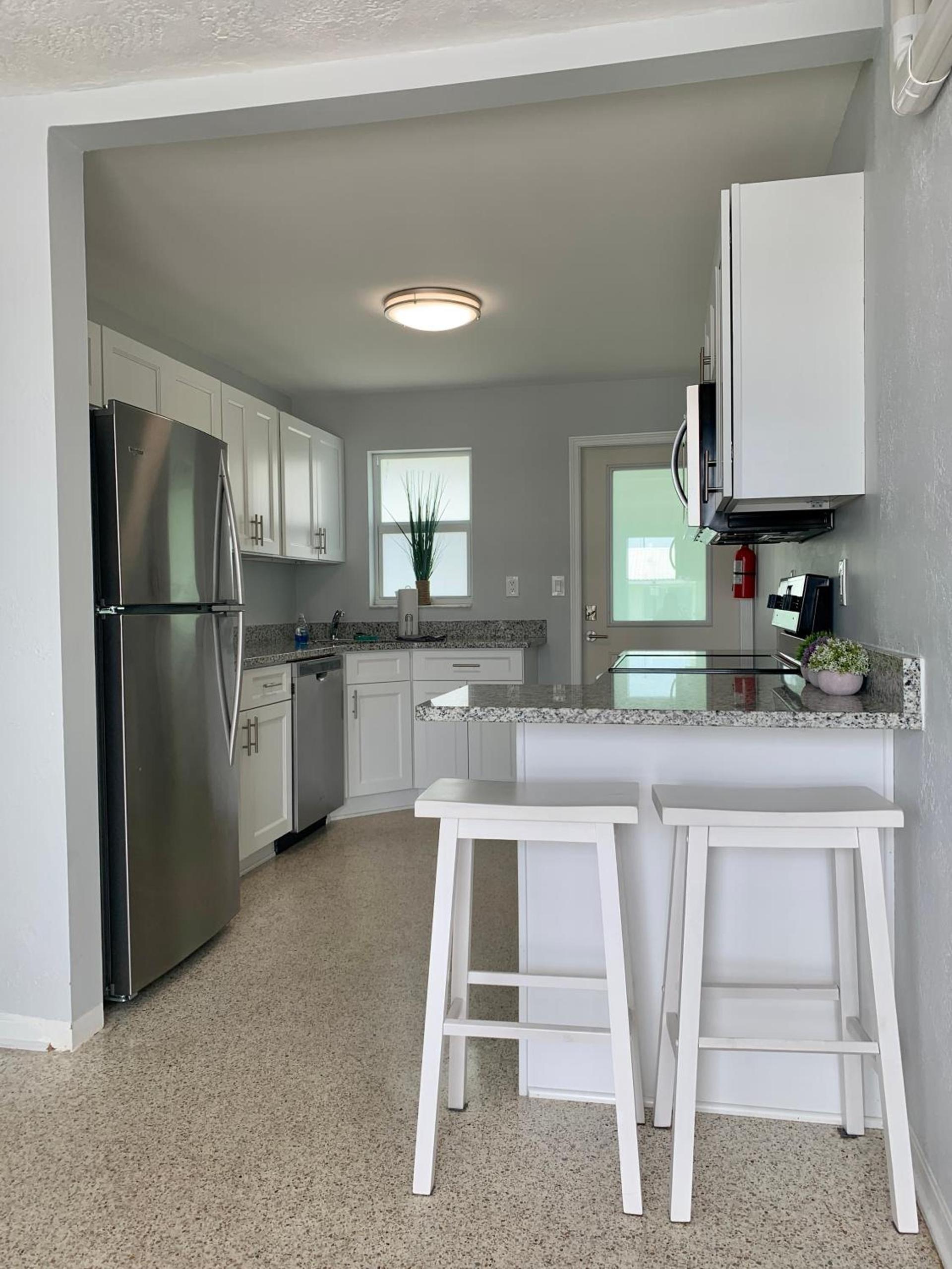 Ocean Eleven Suites photo 17