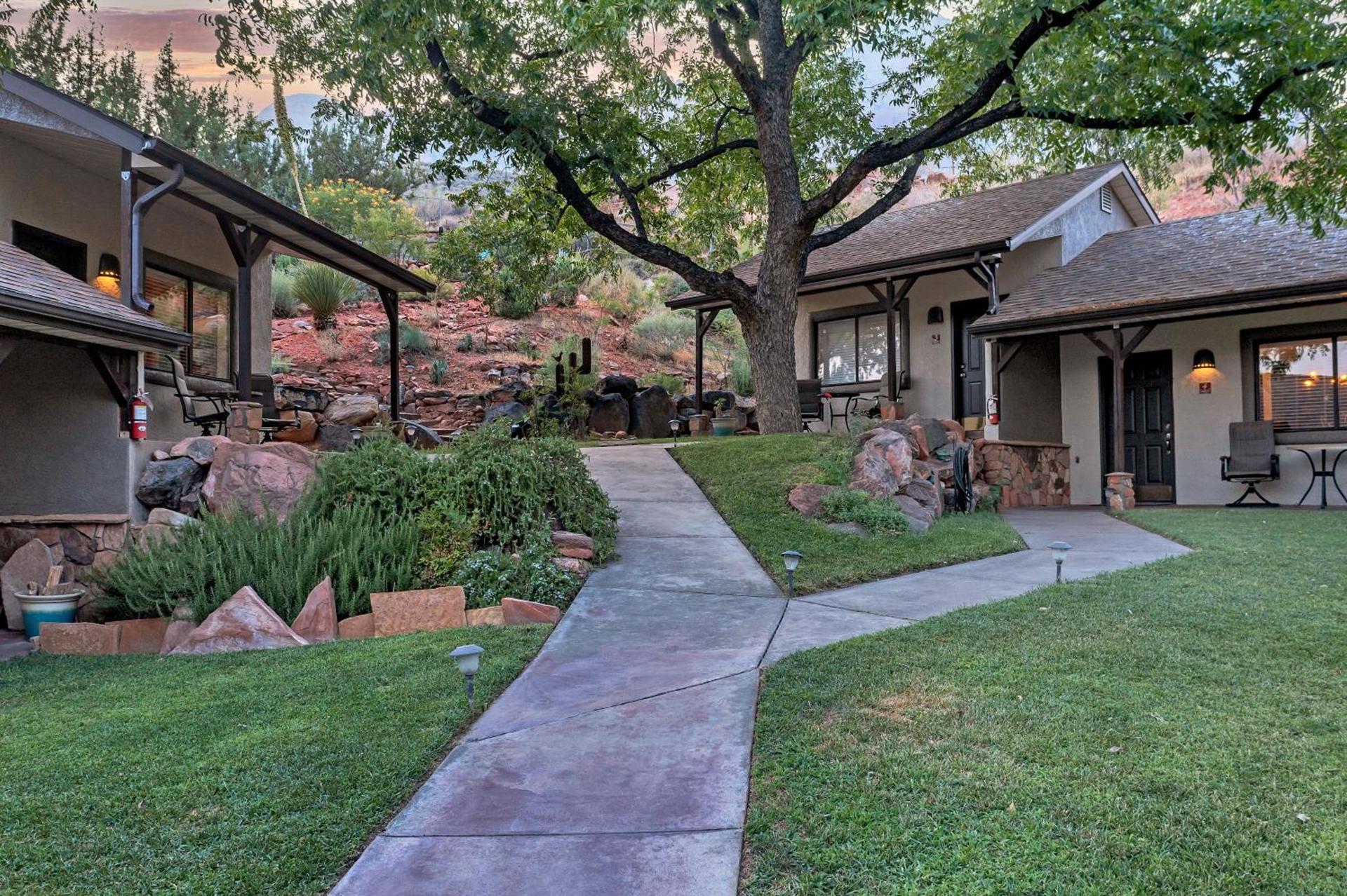 Red Rock Inn Cottages photo 21