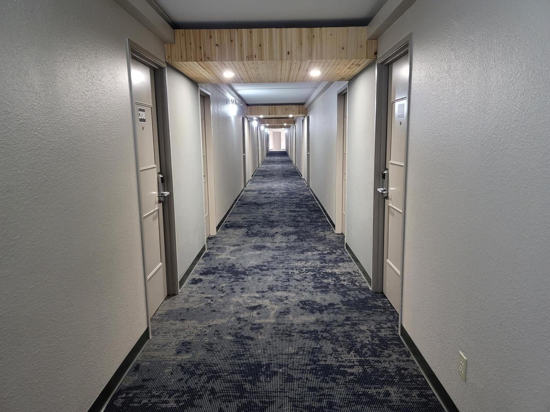 Wingate by Wyndham Wichita Airport photo 50