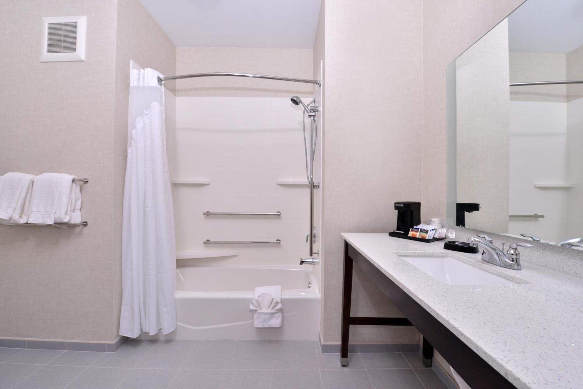 Holiday Inn Express Hotels & Suites Loma Linda by IHG photo 26