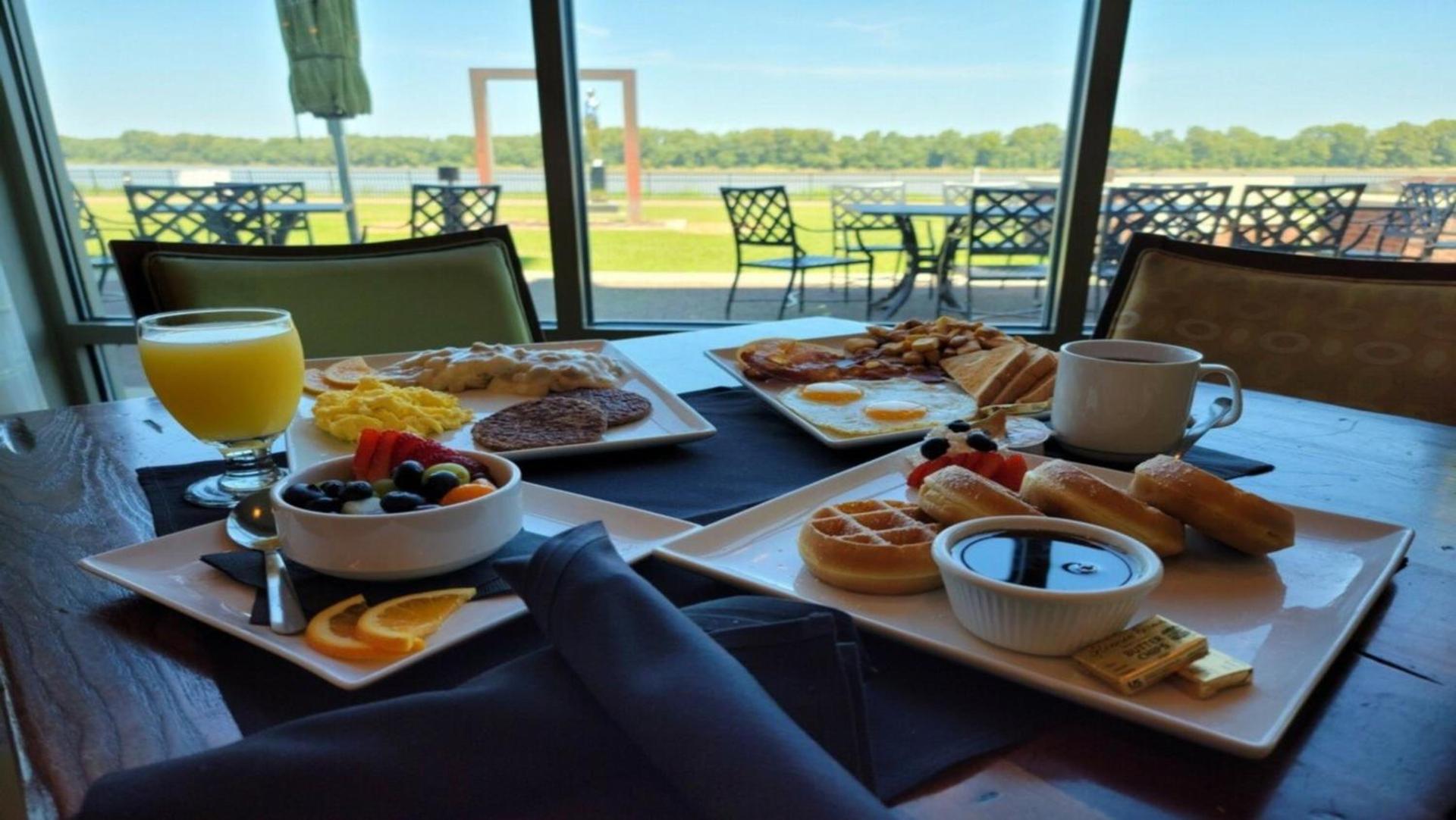 Holiday Inn Owensboro Riverfront by IHG photo 37