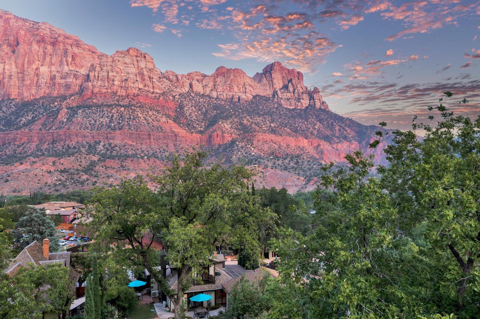 Red Rock Inn Cottages photo 38