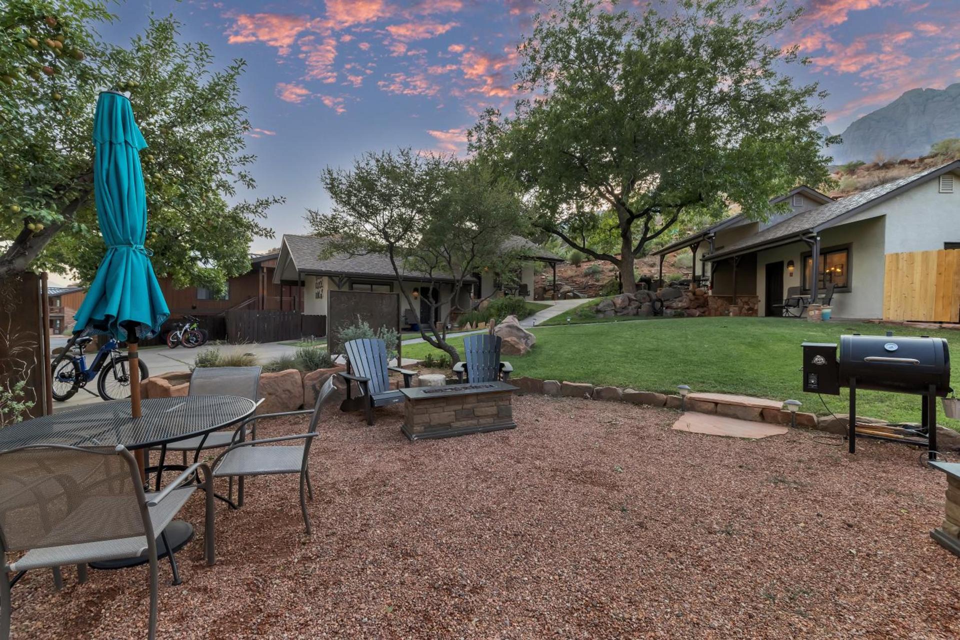 Red Rock Inn Cottages photo 44