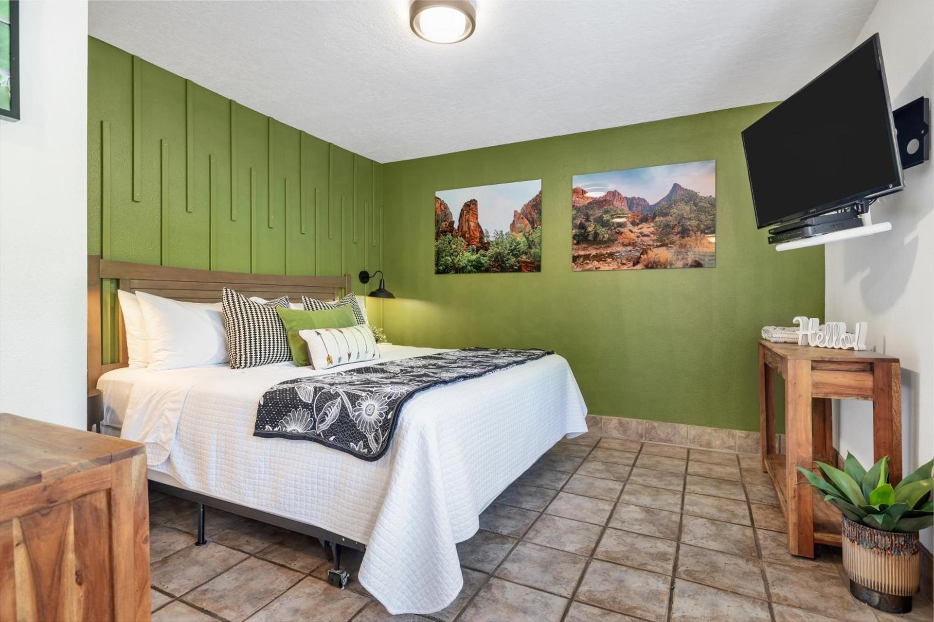 Red Rock Inn Cottages photo 53