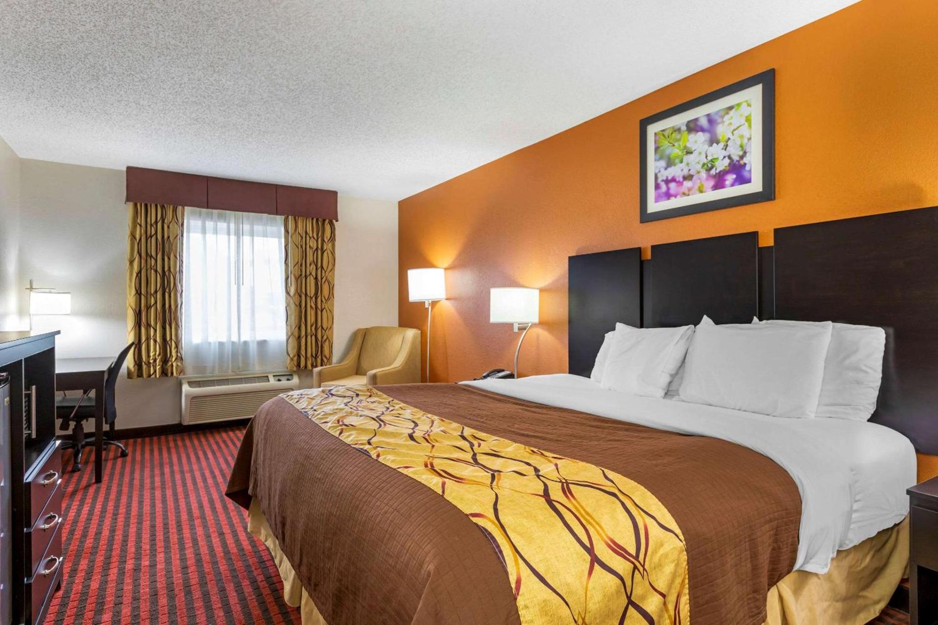 Rodeway Inn Coopersville photo 16