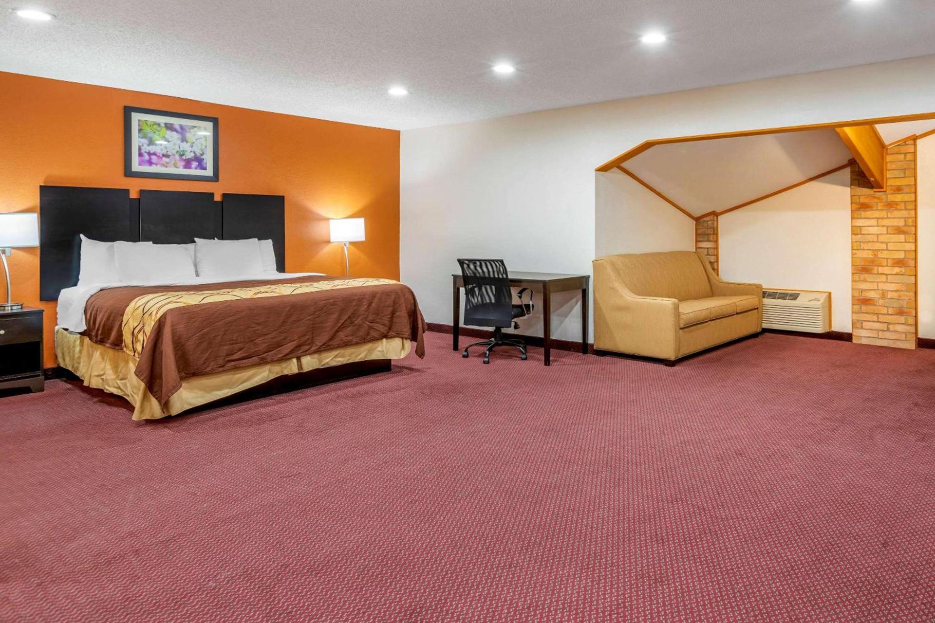 Rodeway Inn Coopersville photo 30