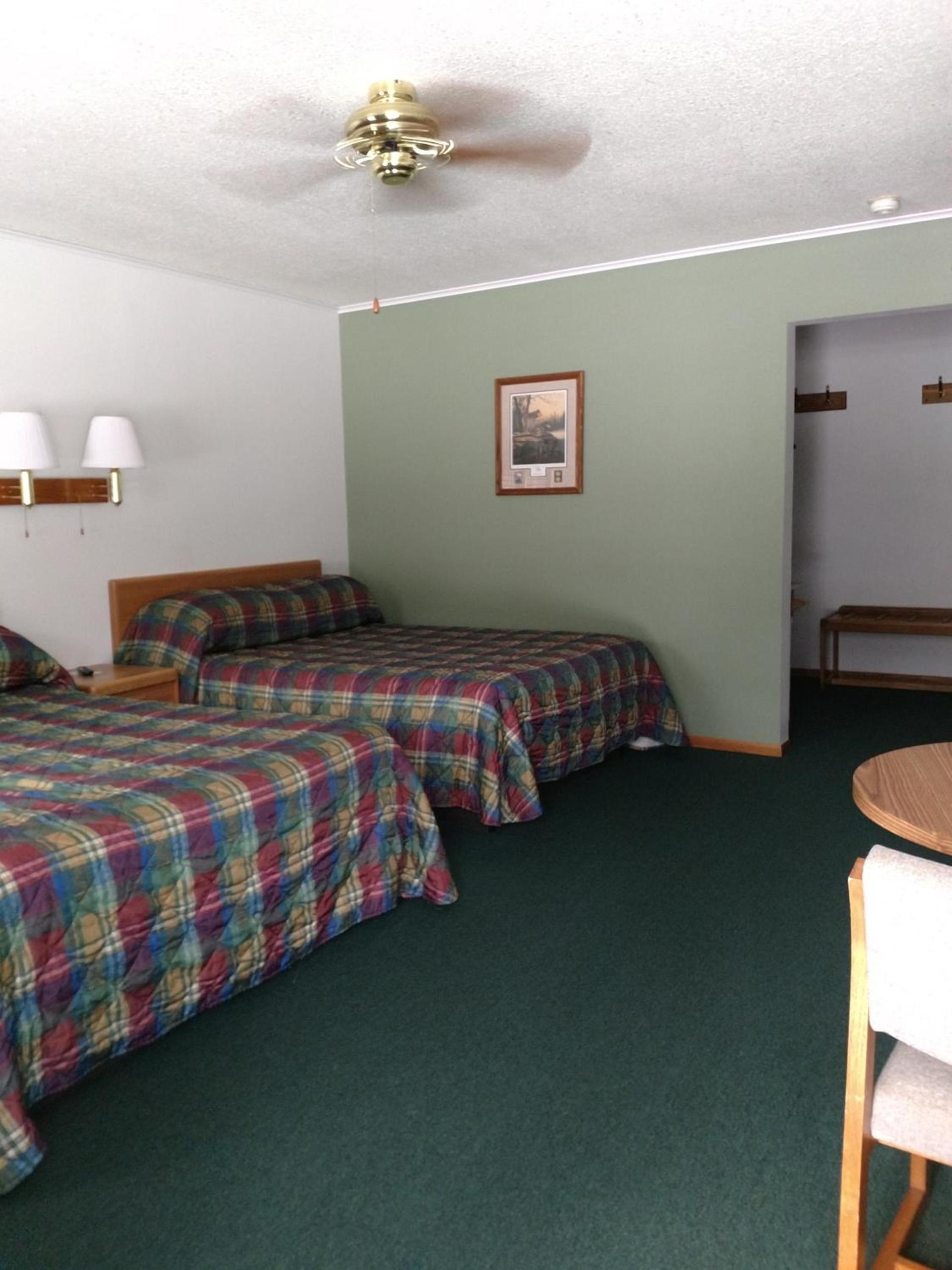 Rustic Manor photo 21