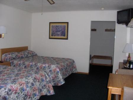 Rustic Manor photo 18