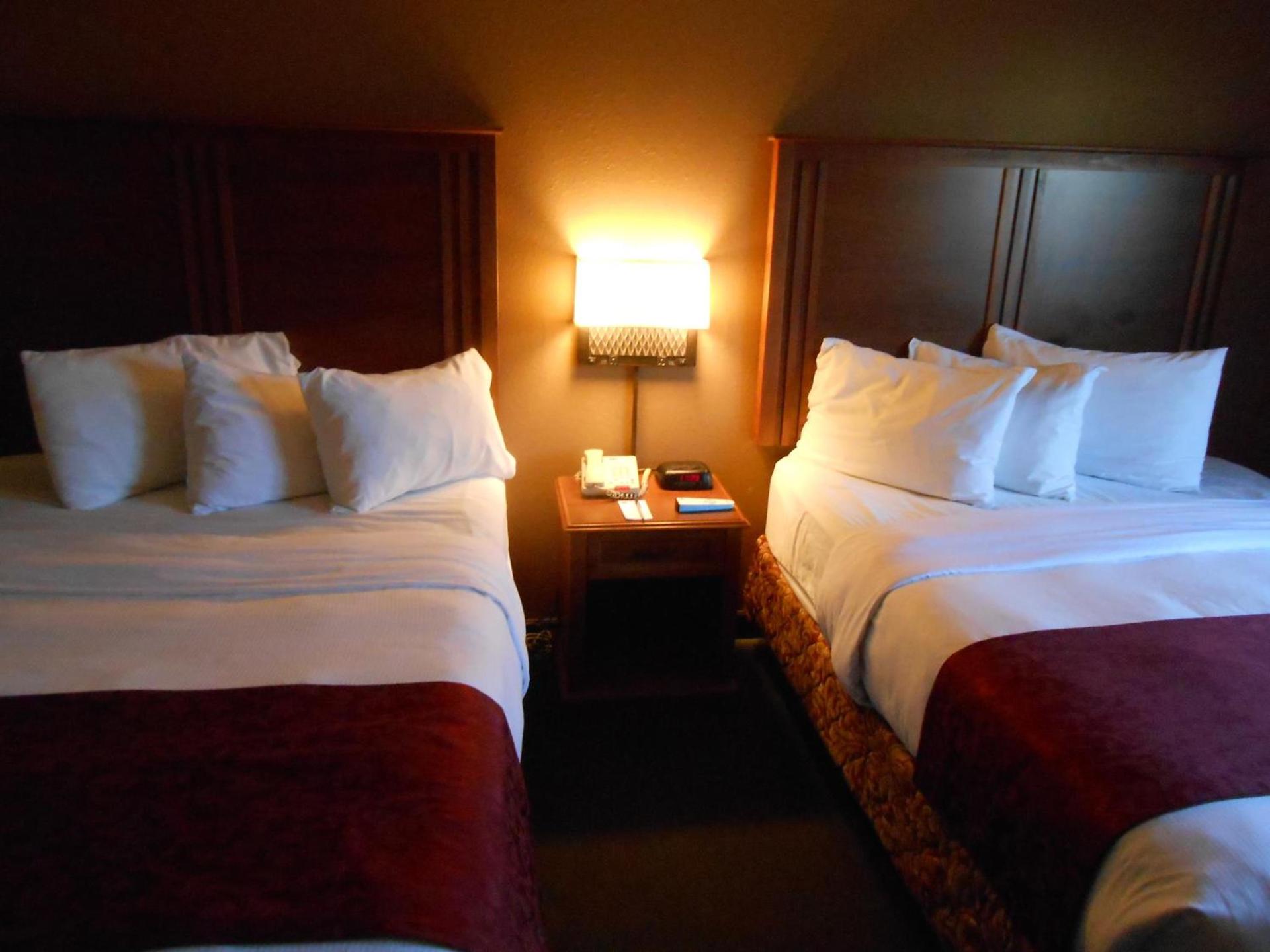 AmericInn by Wyndham McAlester photo 17