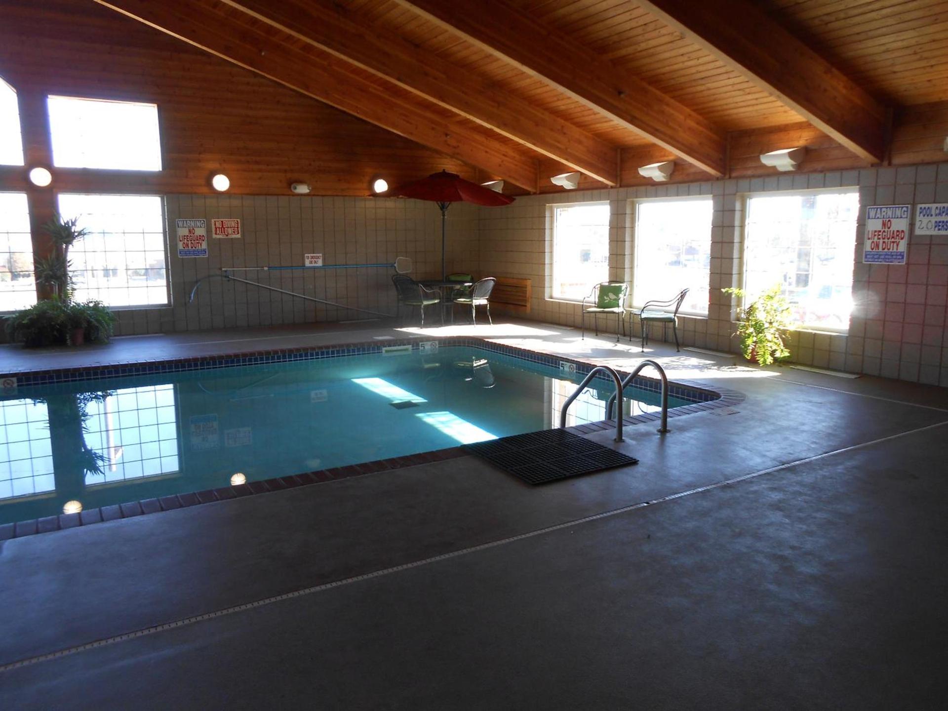 AmericInn by Wyndham McAlester photo 26
