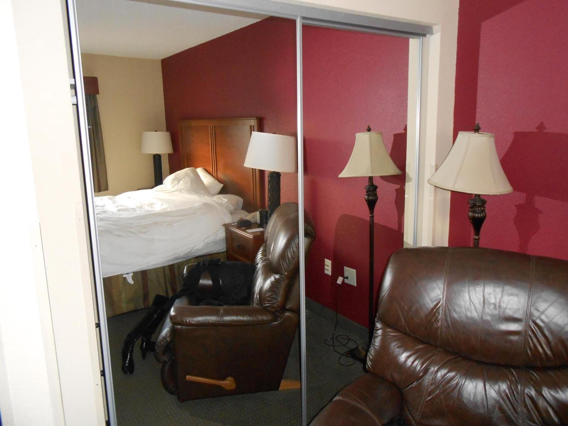 AmericInn by Wyndham McAlester photo 34