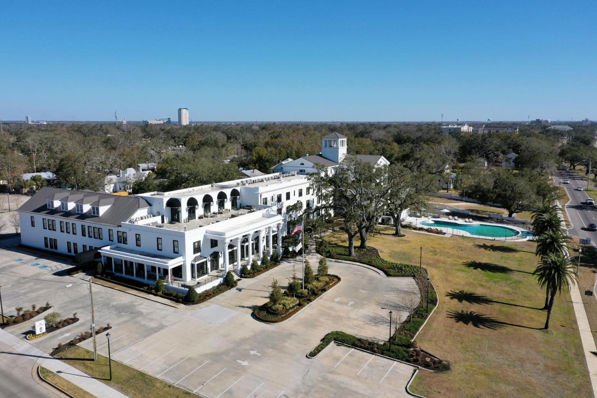 White House Hotel photo 46