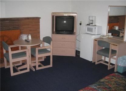 Hub Motel photo 20