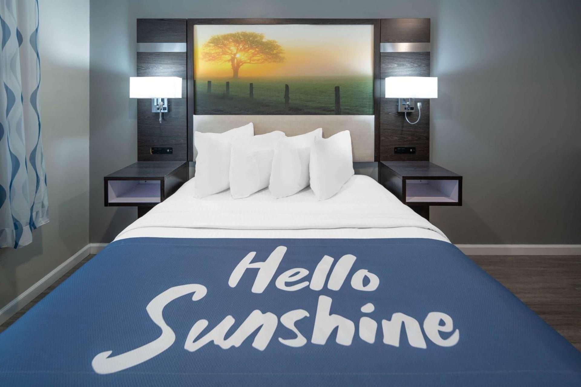 Days Inn by Wyndham Galt - Elk Grove South photo 16