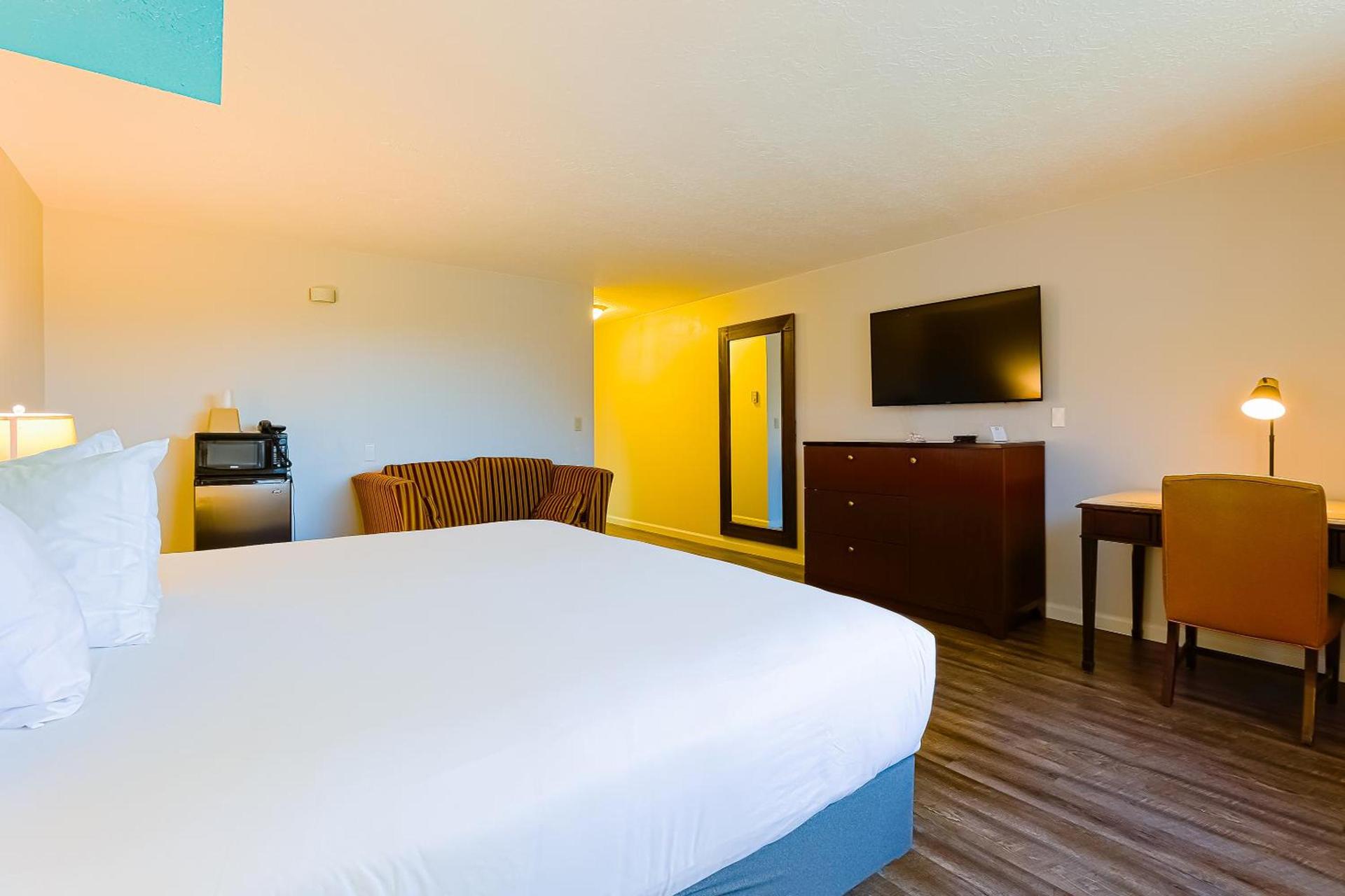 Coast River Inn by OYO Seaside photo 17