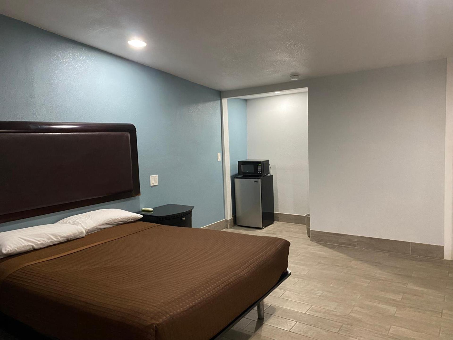 Executive Inn photo 17