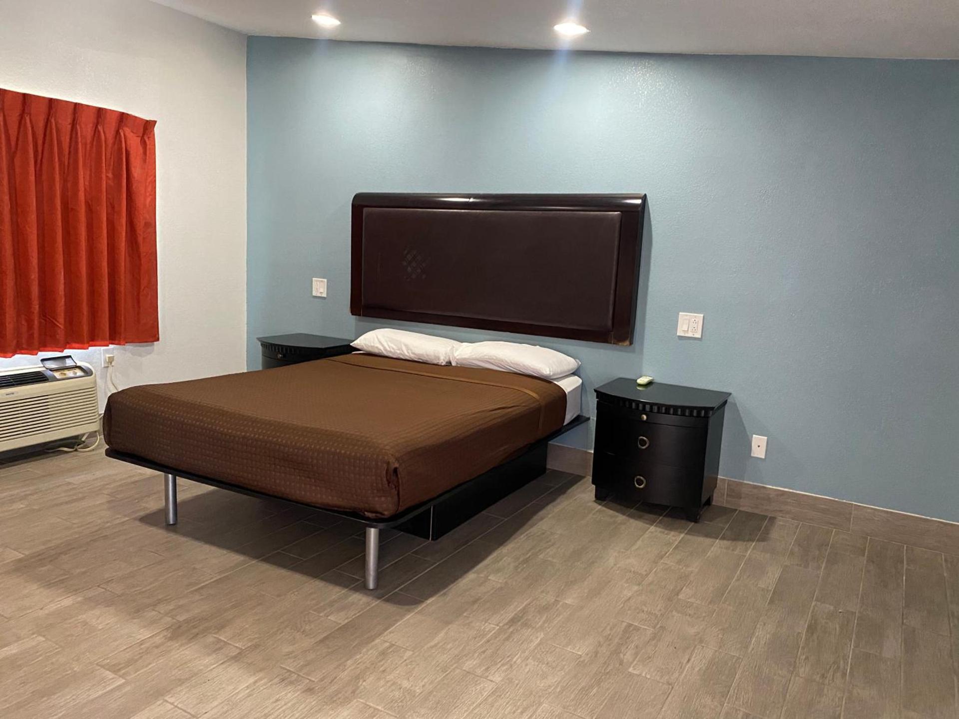 Executive Inn photo 15