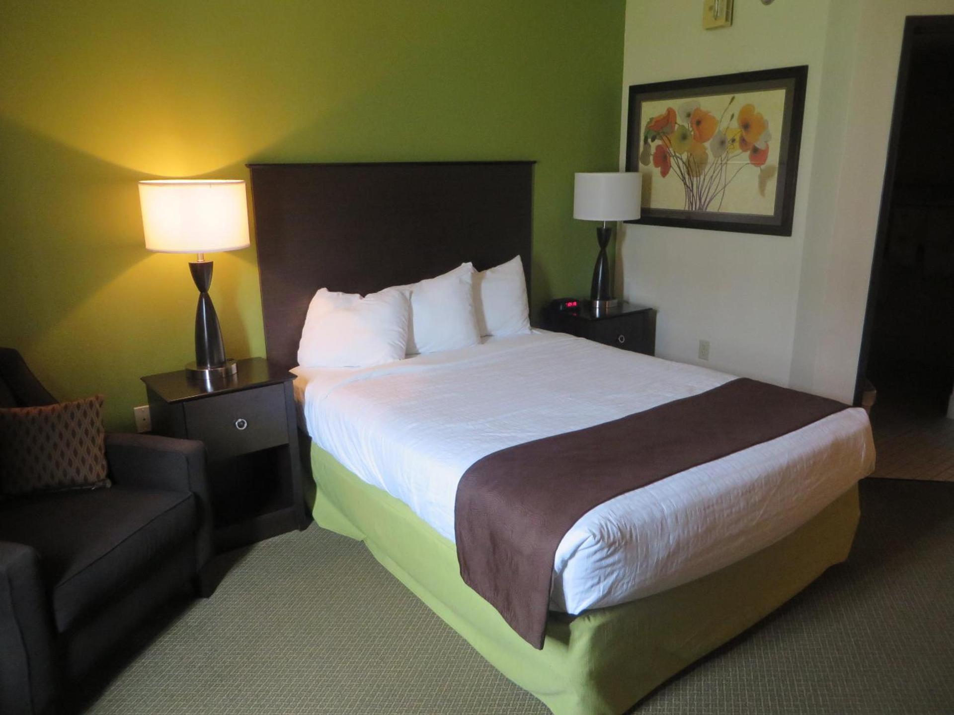 AmericInn by Wyndham Crookston U of M Crookston photo 53