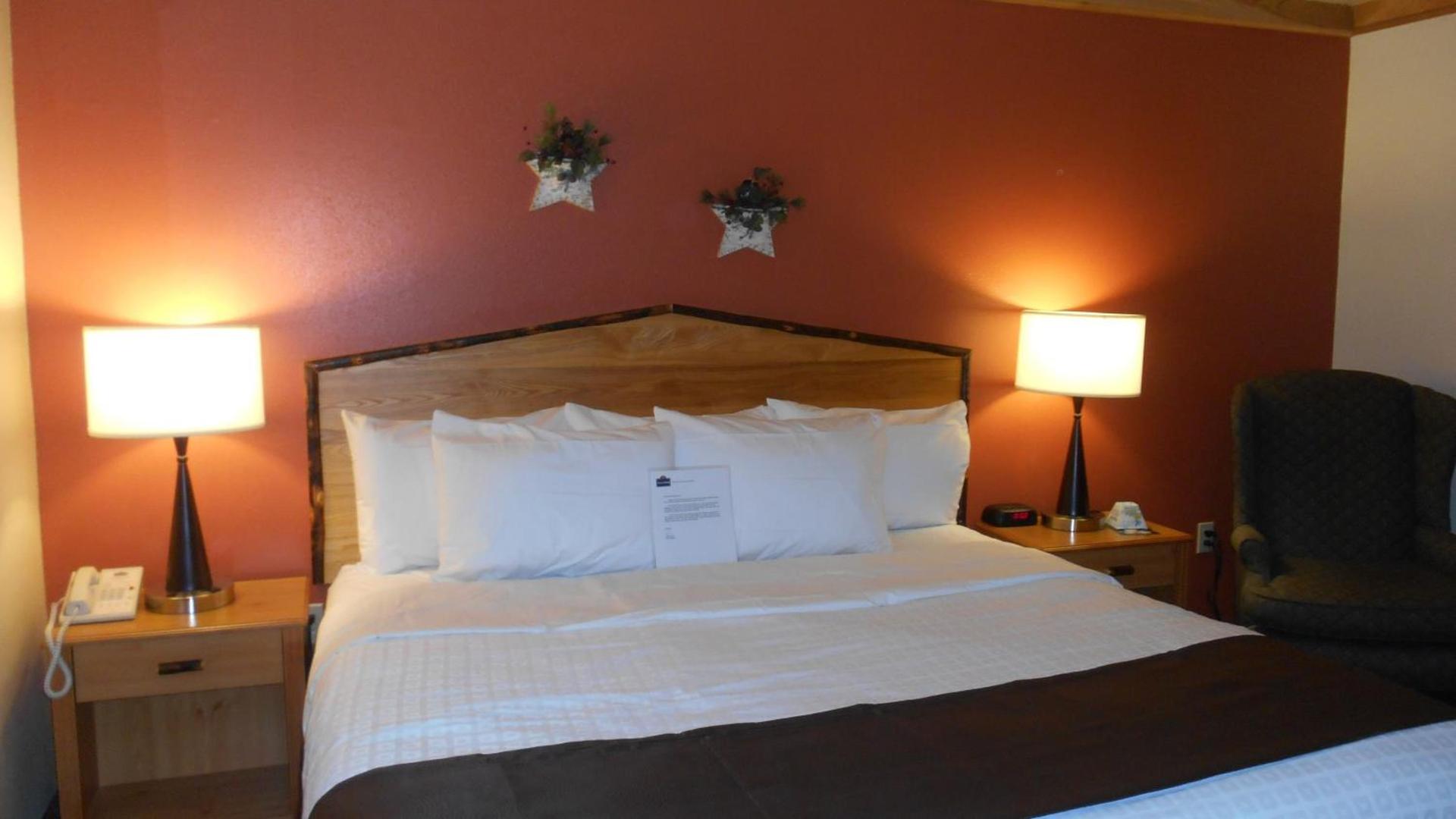 AmericInn by Wyndham Oswego photo 22