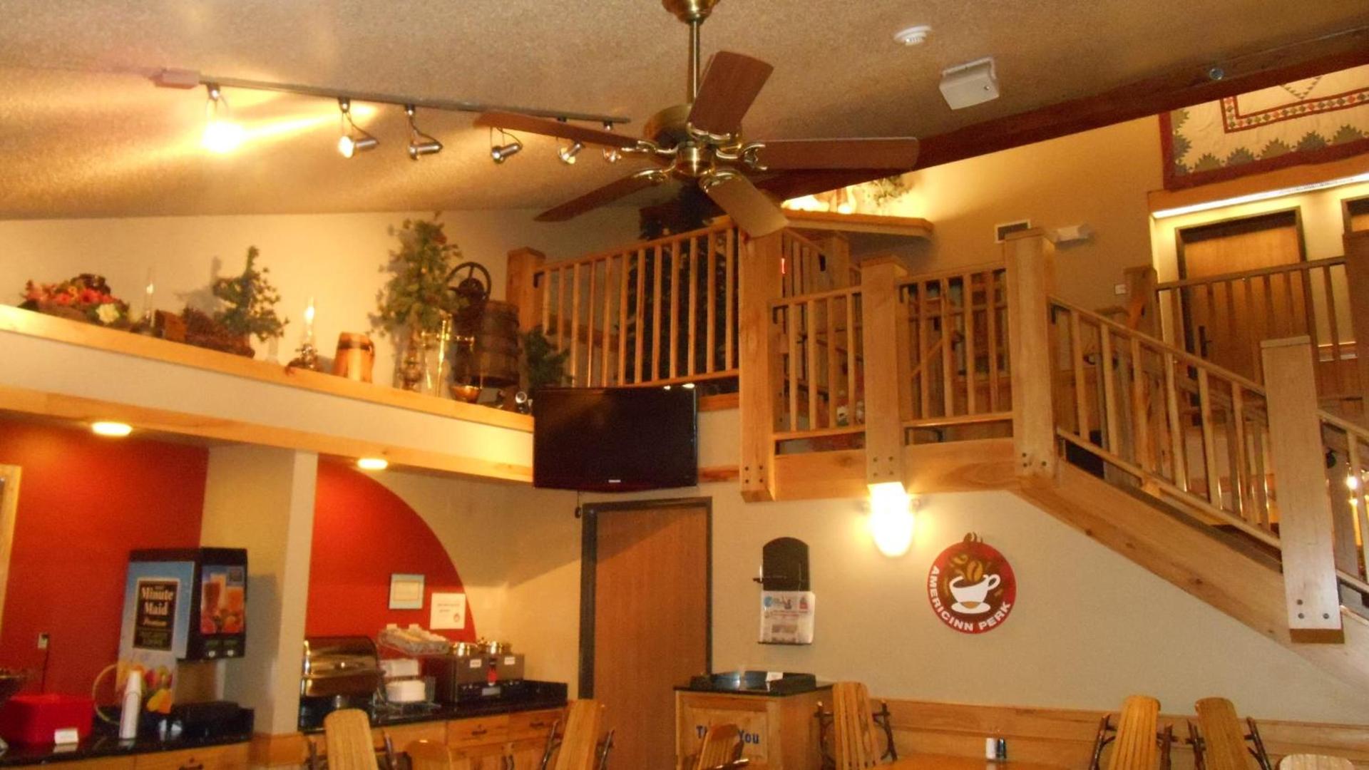 AmericInn by Wyndham Oswego photo 31