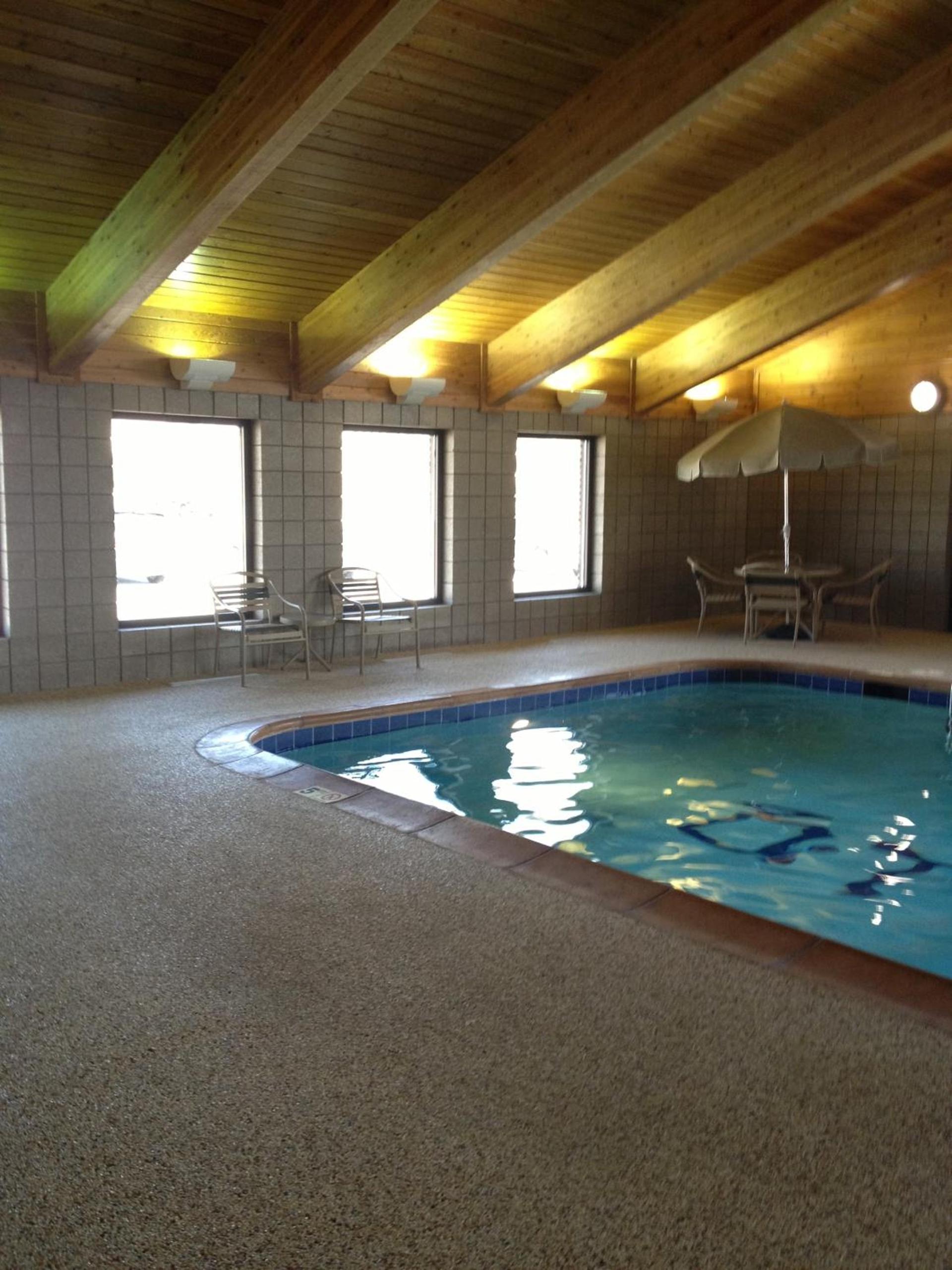 AmericInn by Wyndham Ottumwa photo 30