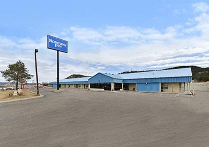 Budget Host — hotel in Trinidad
