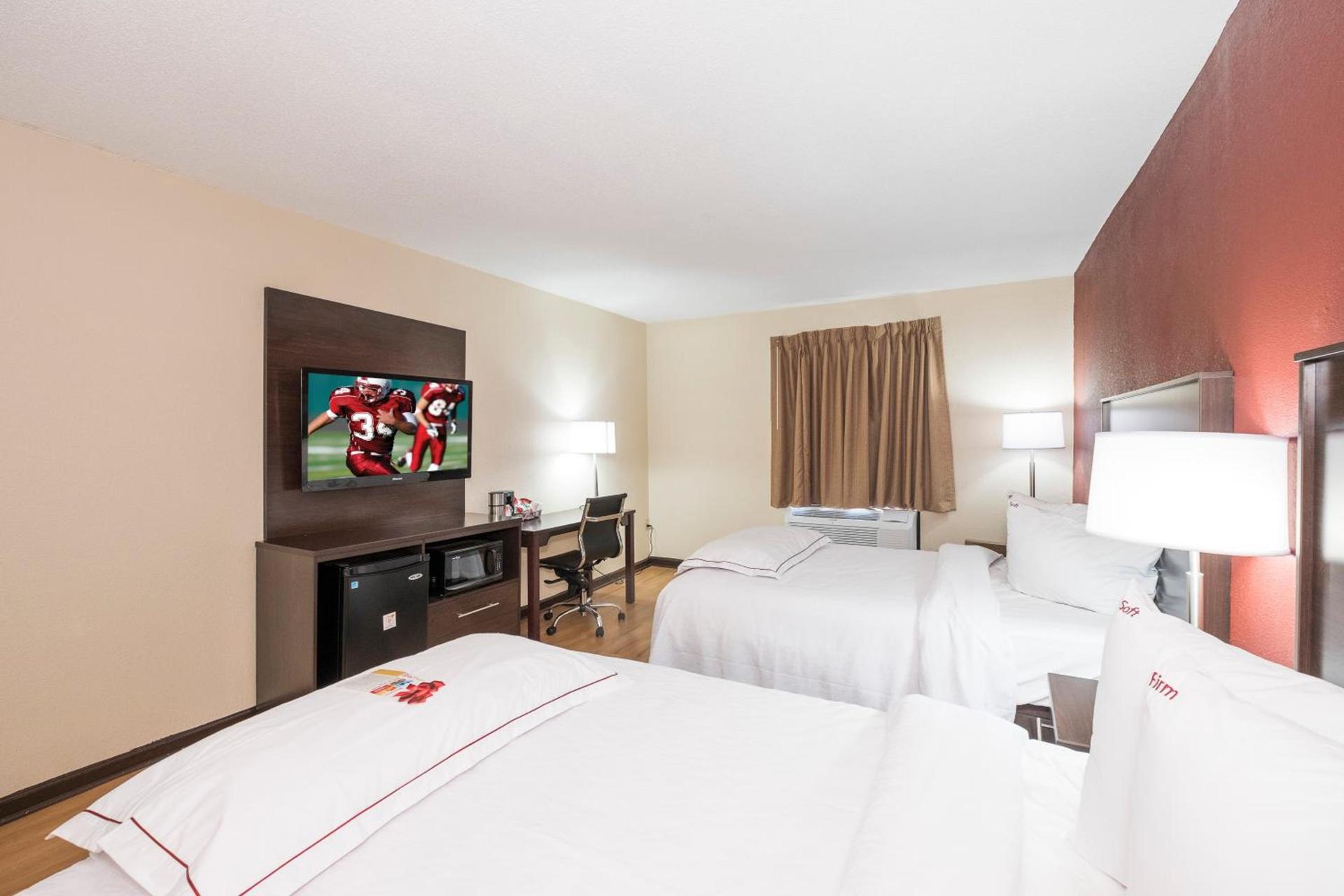 Red Roof Inn PLUS+ & Suites Opelika photo 36