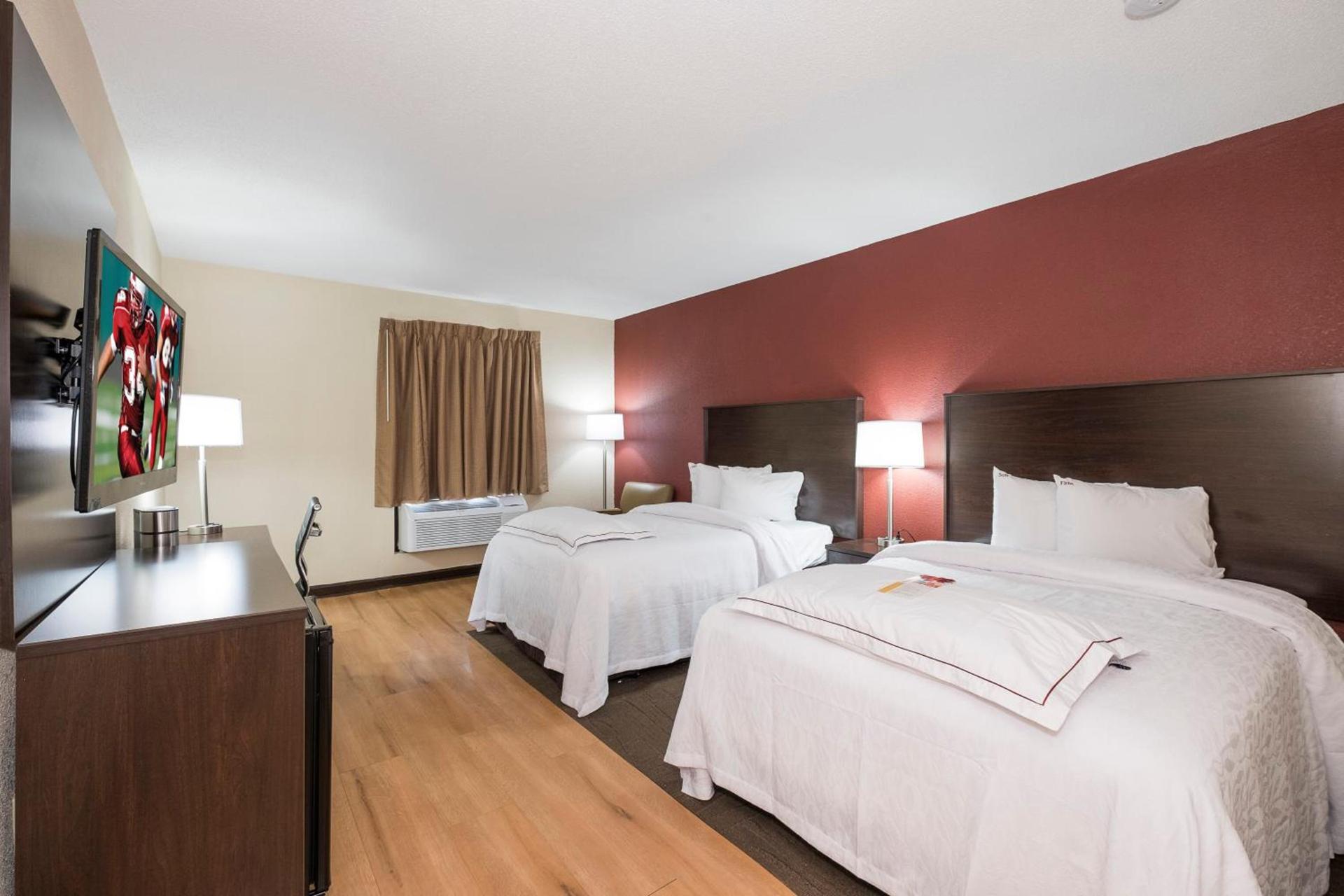 Red Roof Inn PLUS+ & Suites Opelika photo 37
