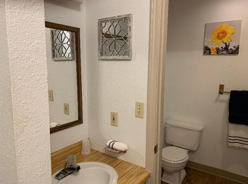 Brownsville Motel photo 59