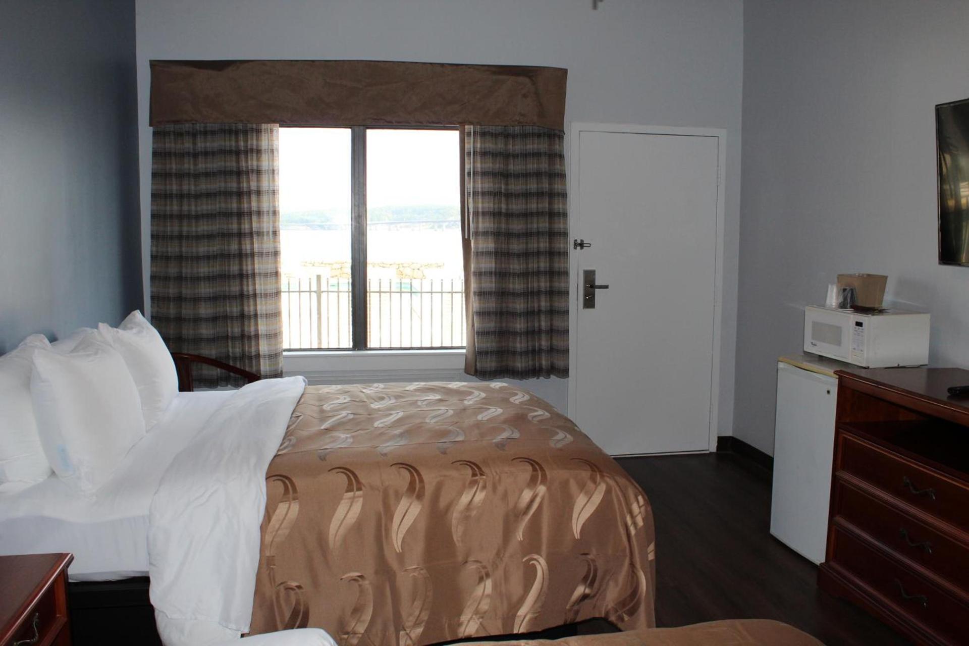 Quality Inn - On The Lake Clarksville-Boydton photo 53