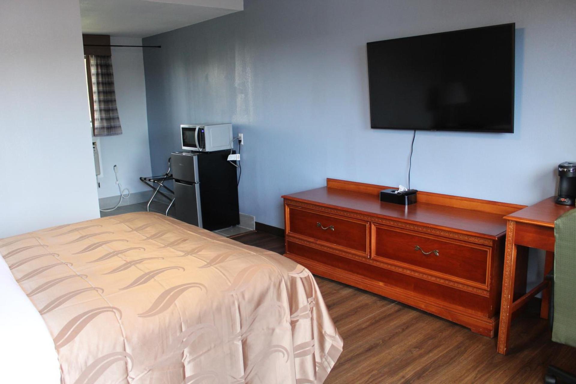Quality Inn - On The Lake Clarksville-Boydton photo 58